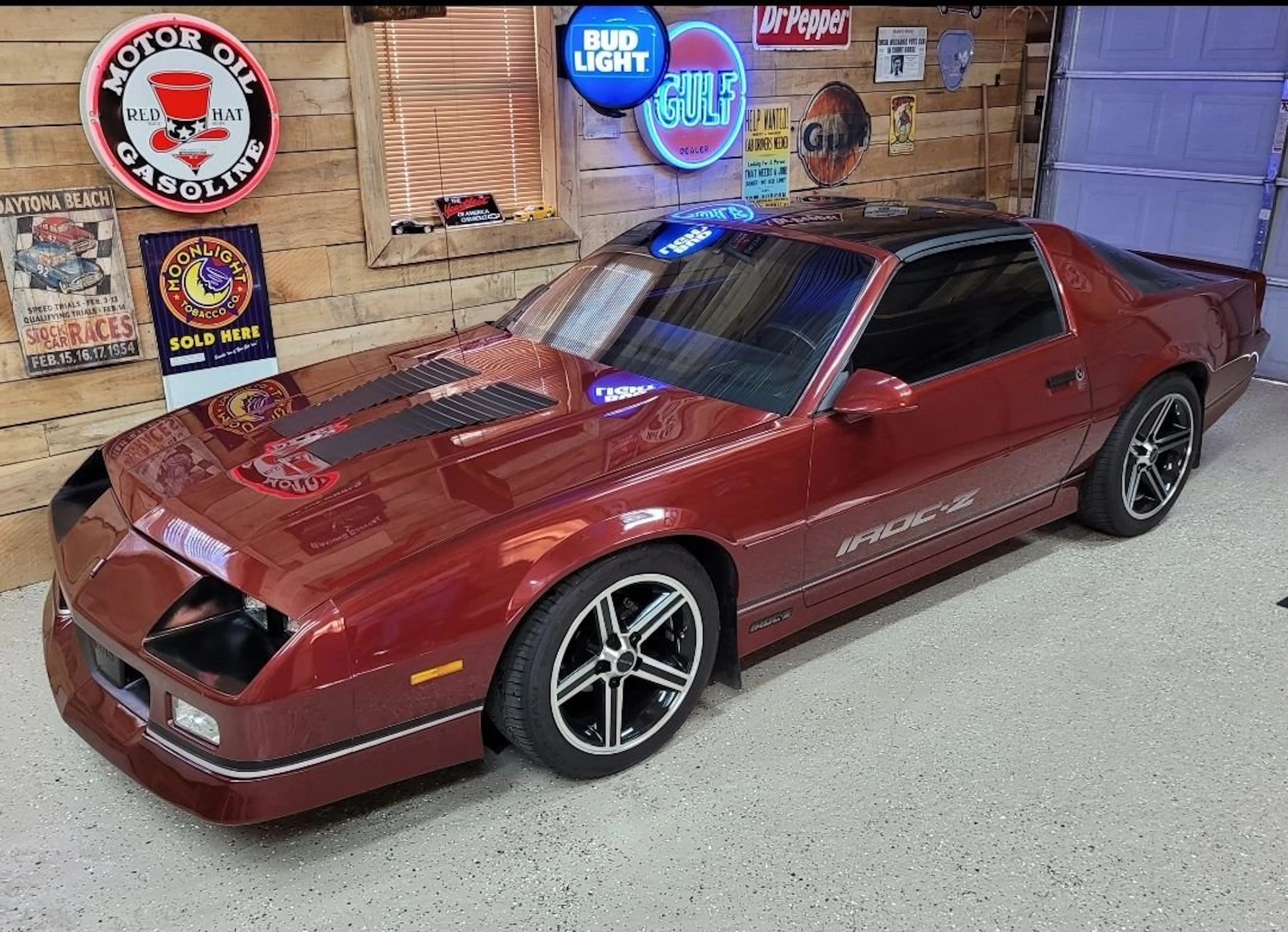 1986 Chevrolet Camaro IROC Z 1G1FP87F4GL192541