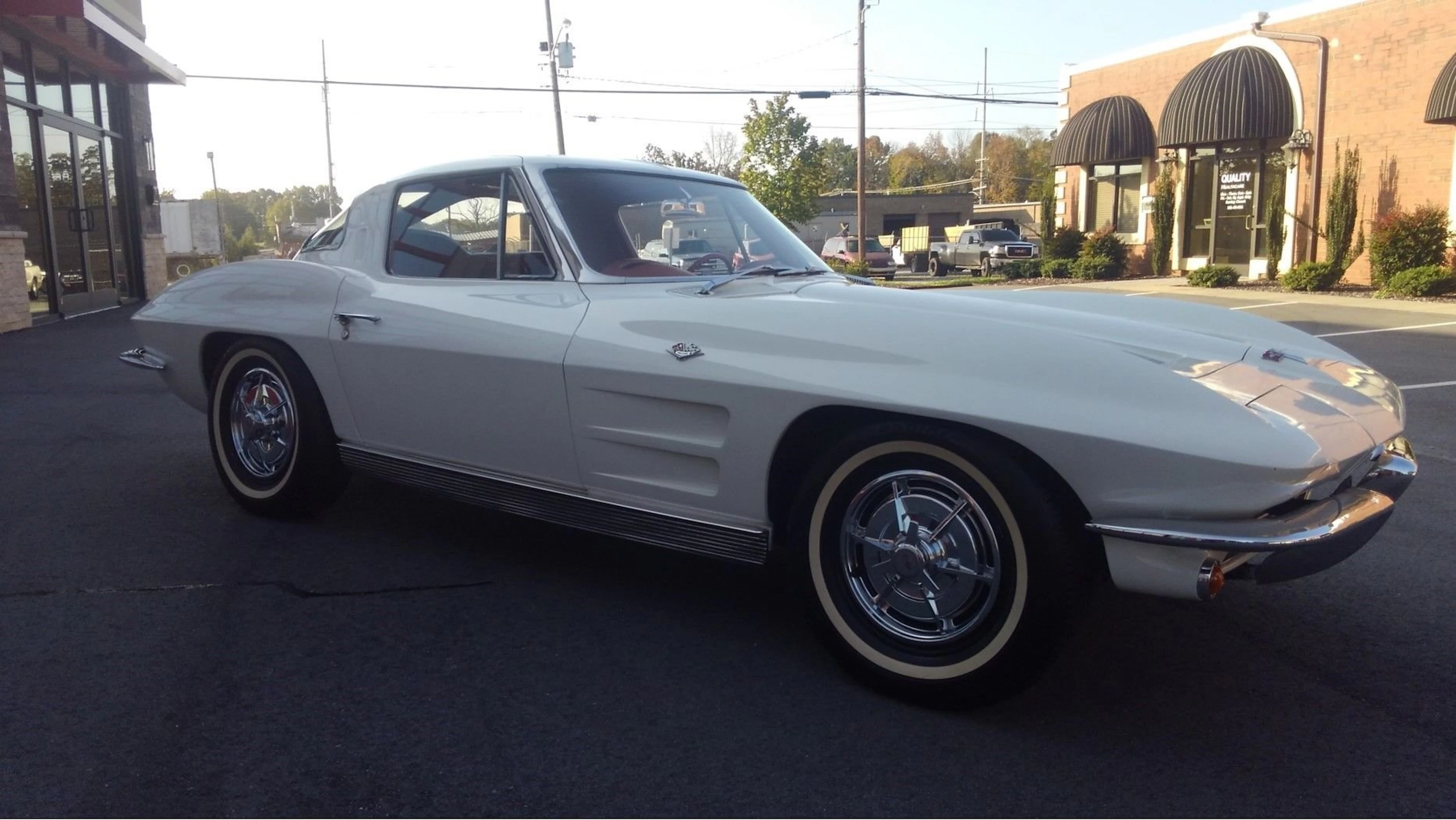 1963 Chevrolet Corvette Split Window Coupe 30837S107937