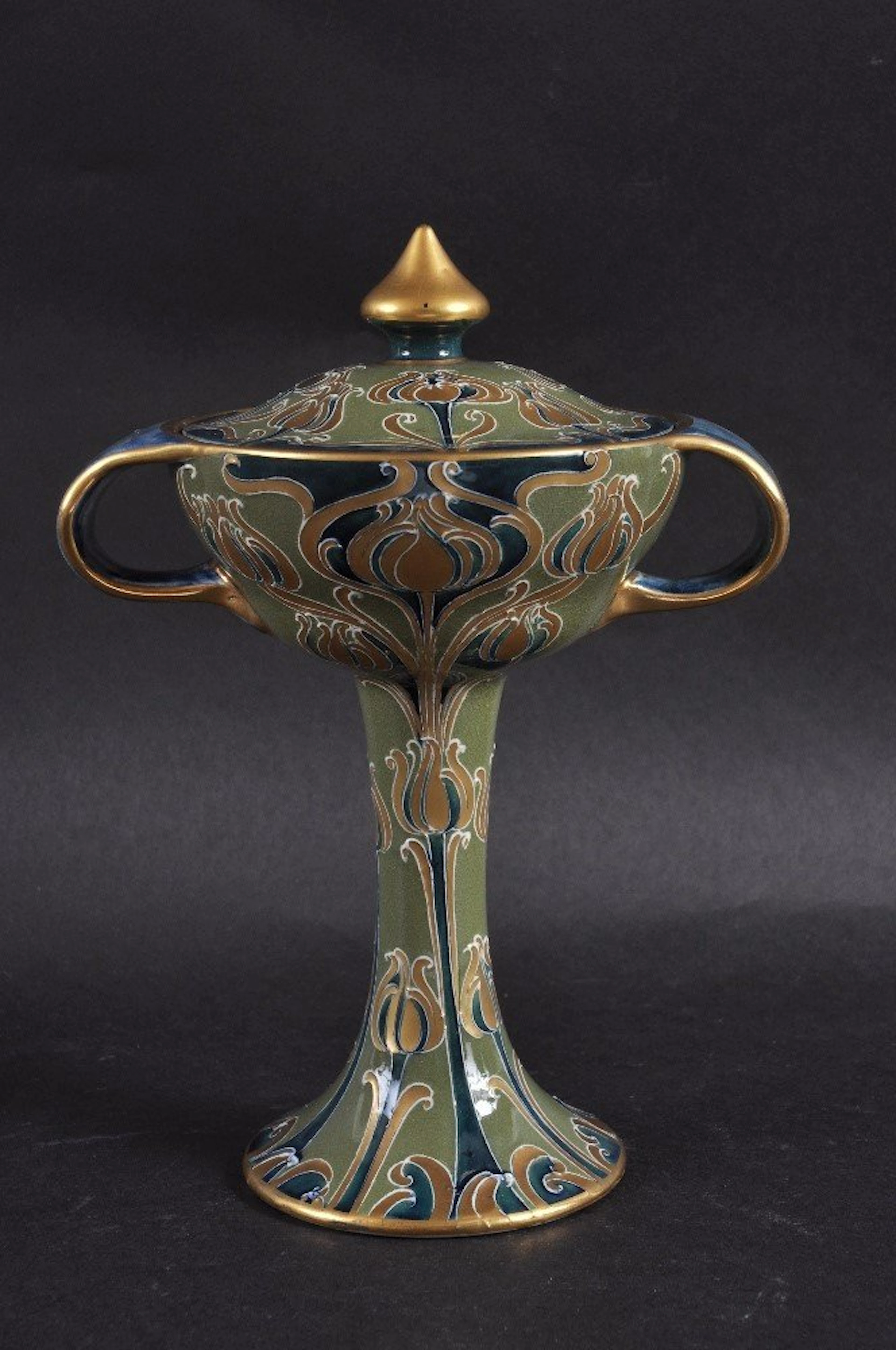 A VERY GOOD MOORCROFT MACINTYRE TWO HANDLED PEDESTAL