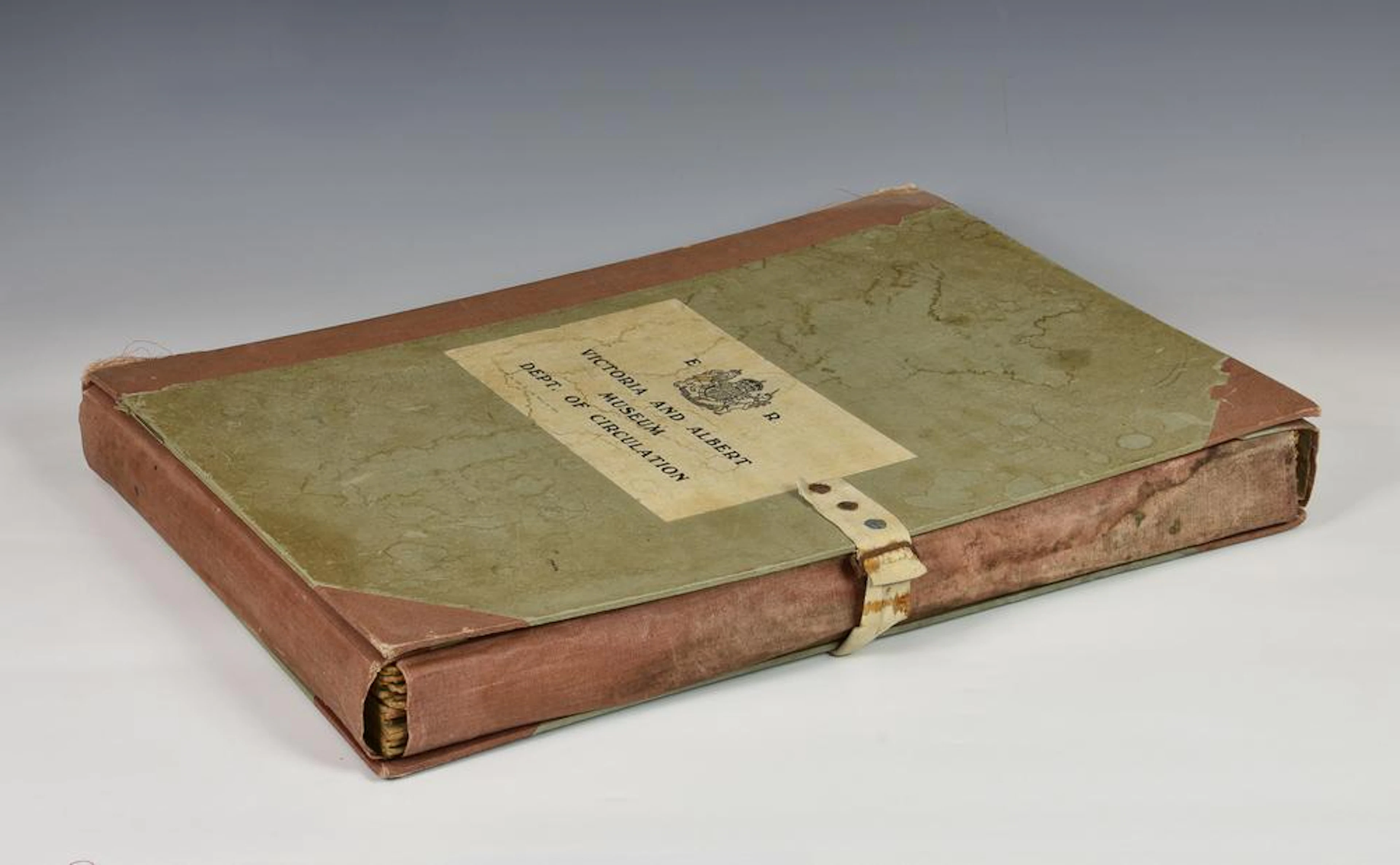 Victoria and Albert Museum Dept of Circulation - Binder...