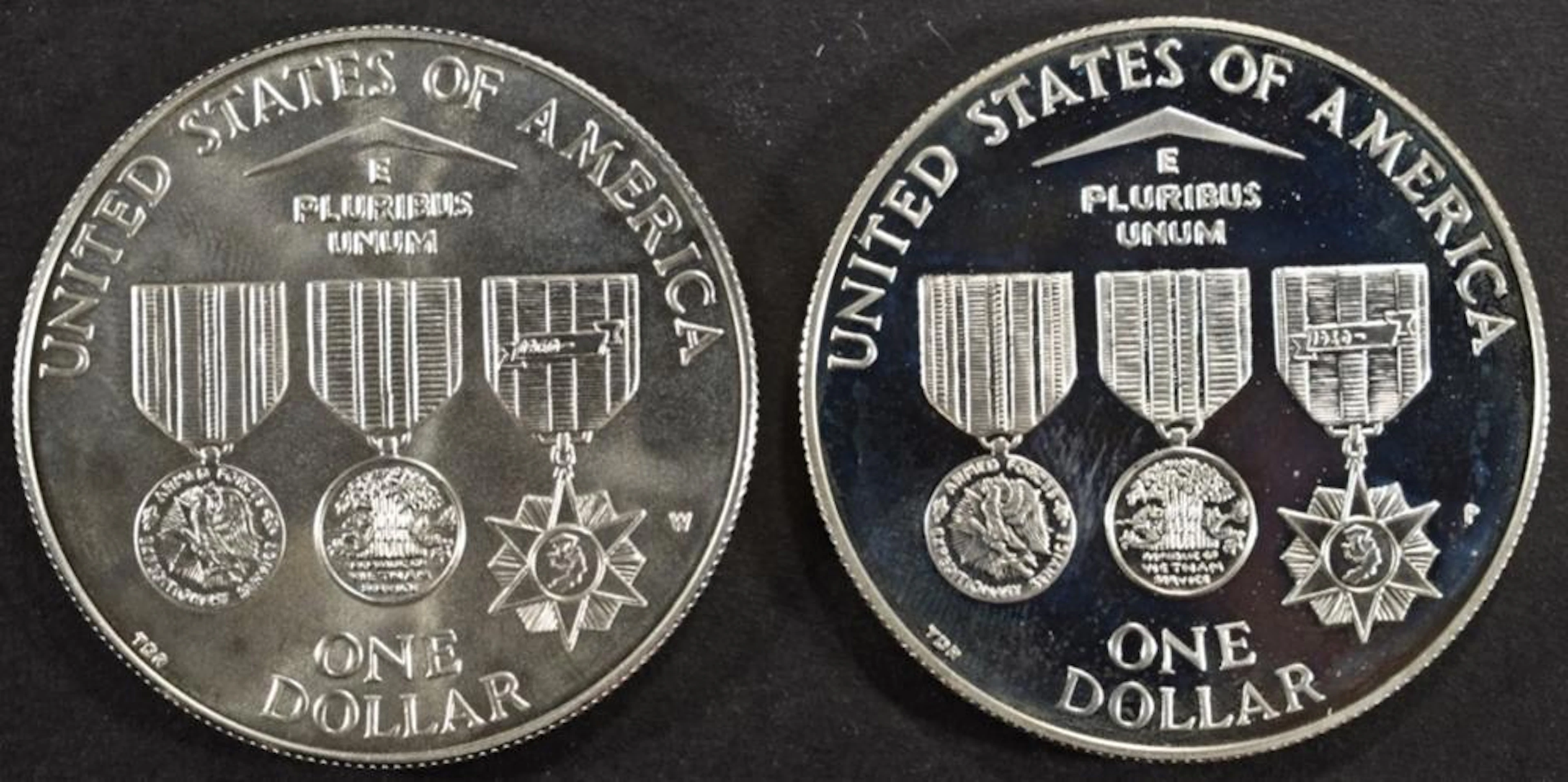 1994-W, P VIETNAM MEMORIAL $1 SILVER COMM COINS