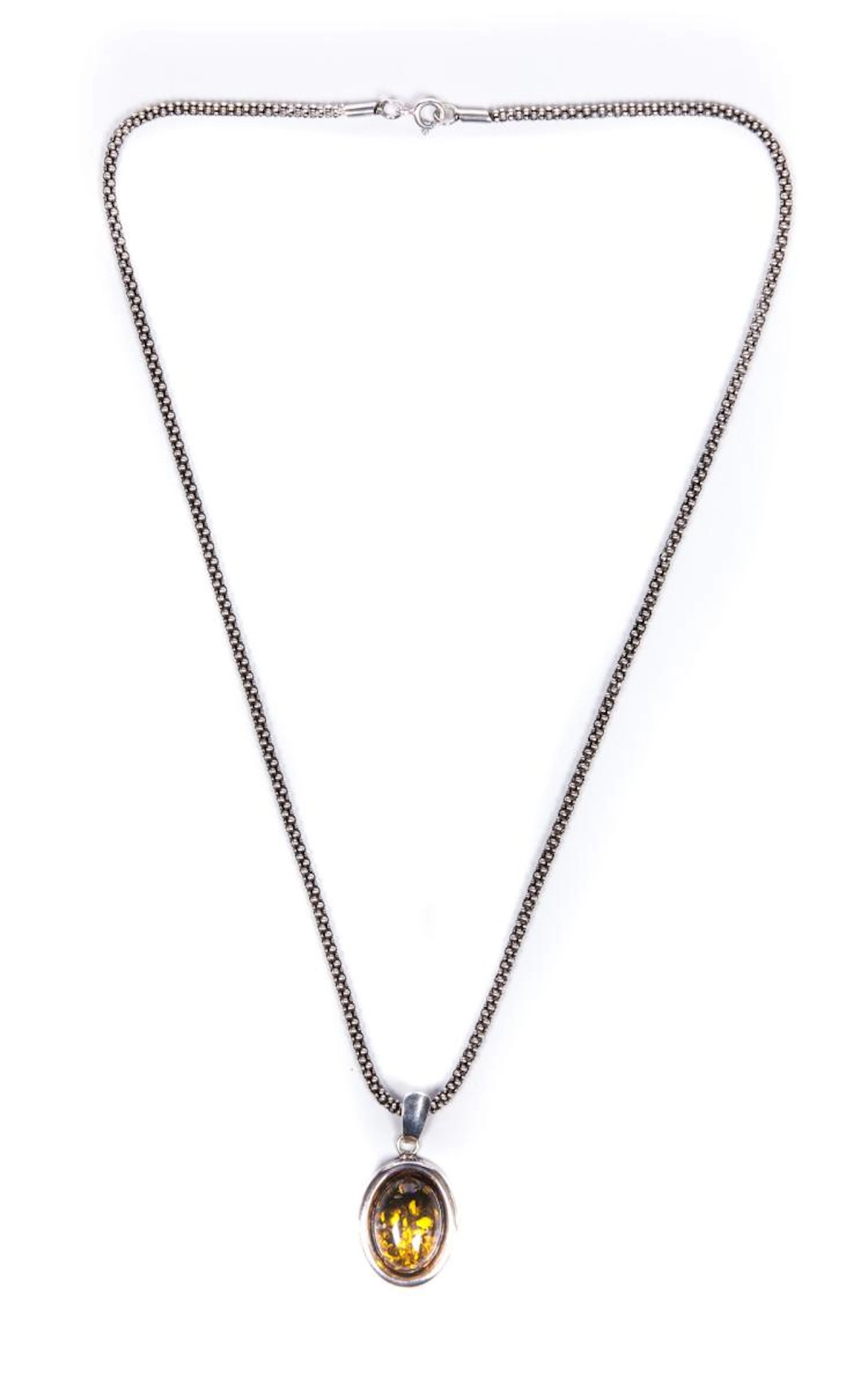 925 SILVER AND AMBER PENDANT NECKLACE