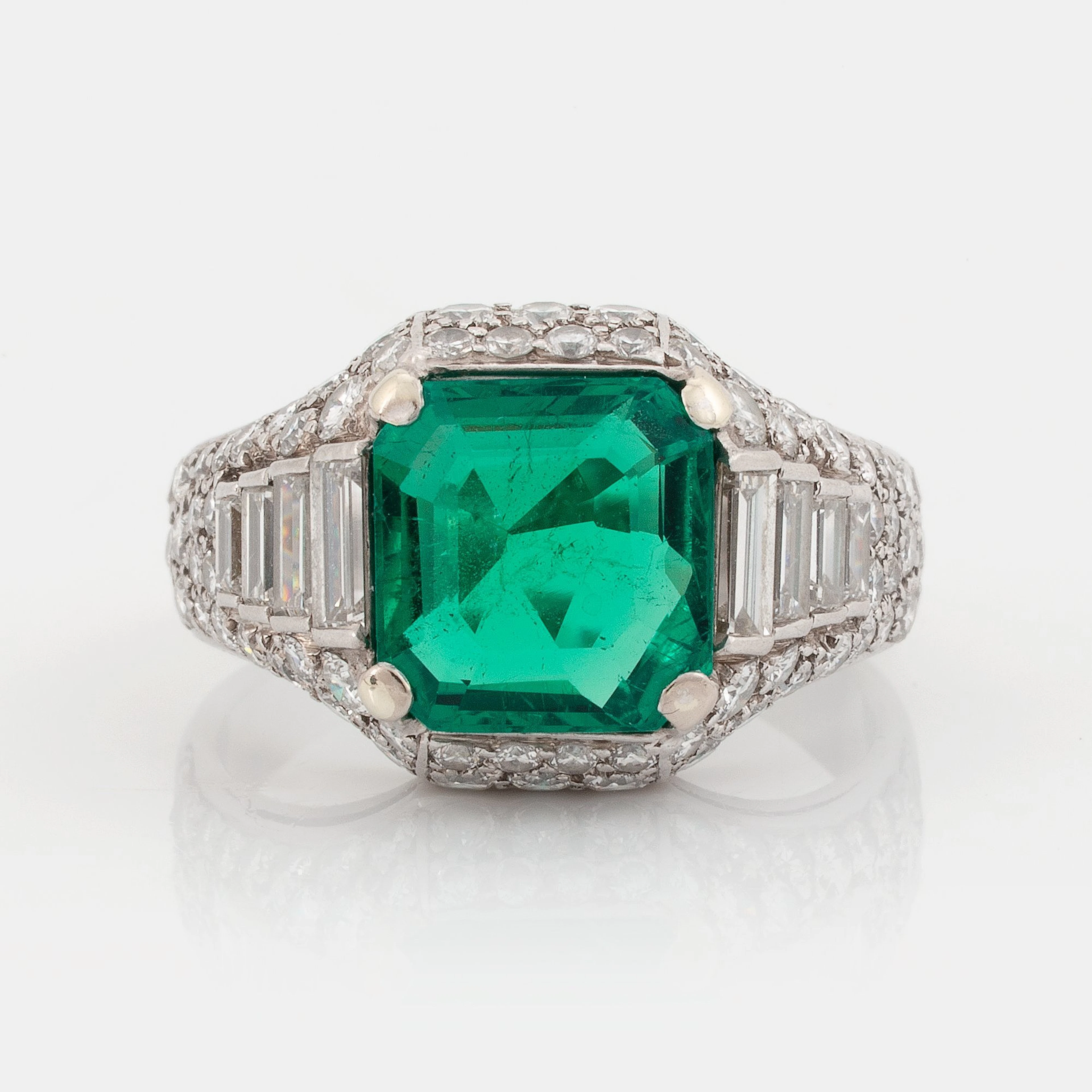A Bulgari "Trombino" ring in platinum set with a step-cut...