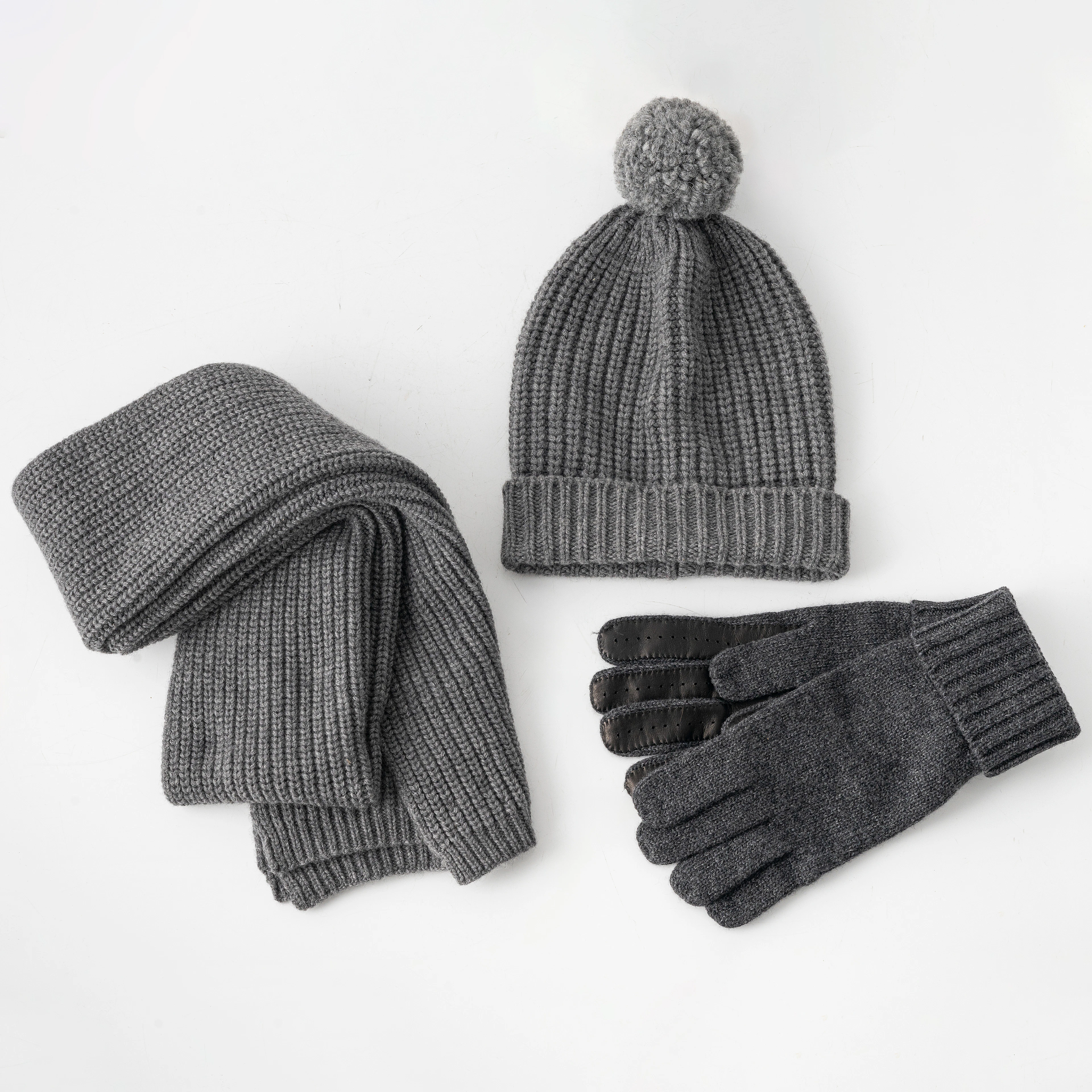 Marzi Firenze, for Audemars Piguet, hat, scarf, gloves