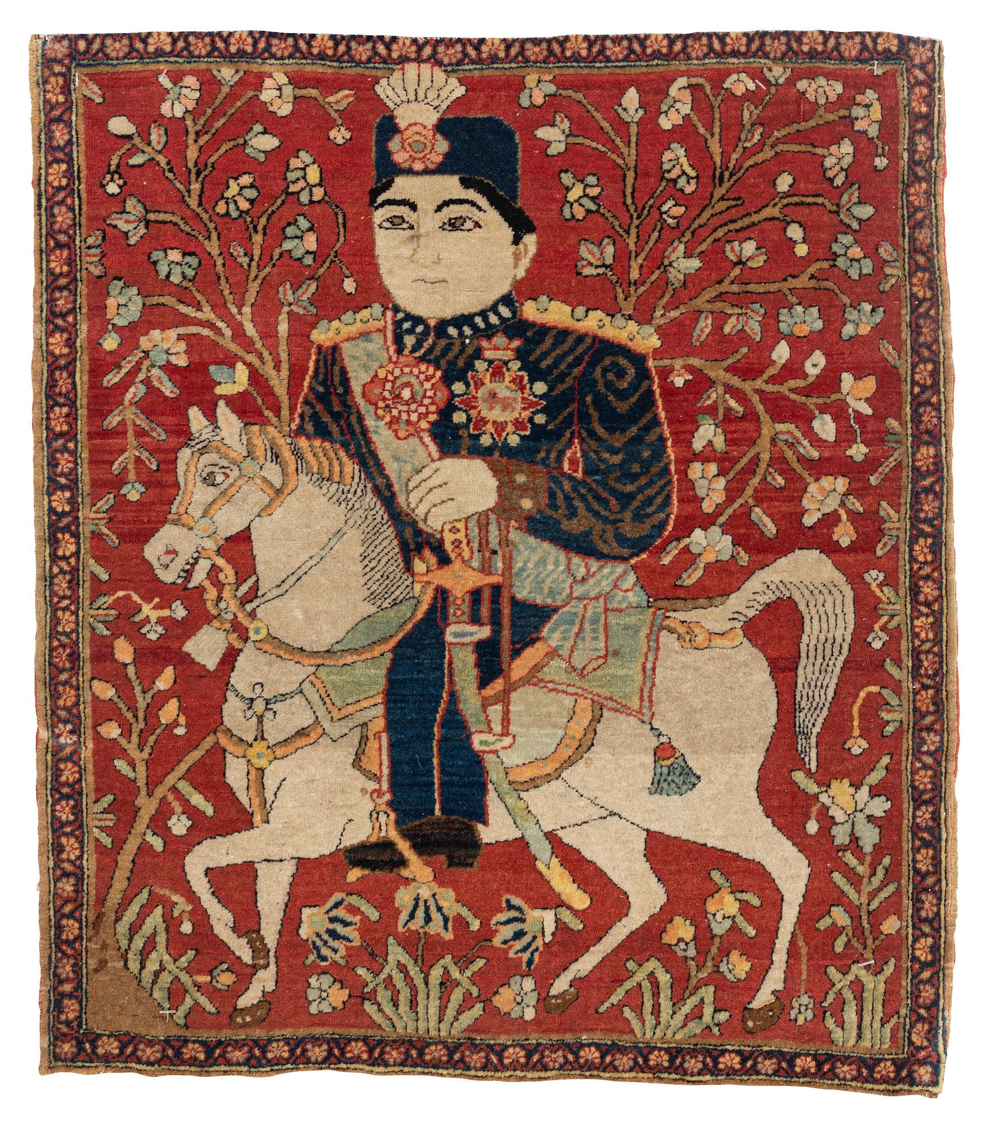 An antique pictorial souf Kashan 'Mohtasham' rug, ca 64 x 57 cm