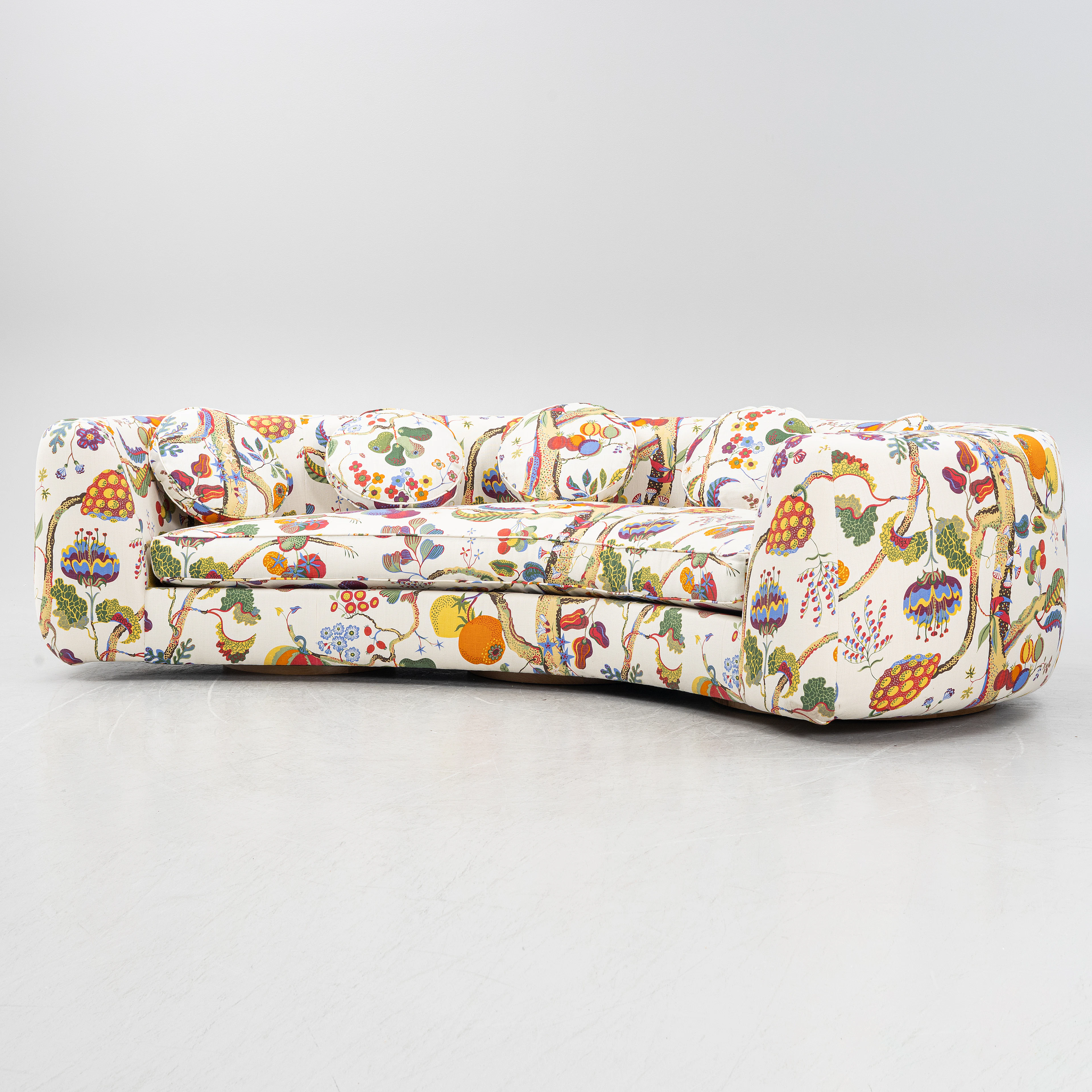 India Mahdavi
