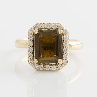 Ring, cocktailring med turmalin och briljantslipade diamanter