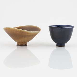Berndt Friberg, a set of two stoneware bowls, Gustavsberg, Sweden.