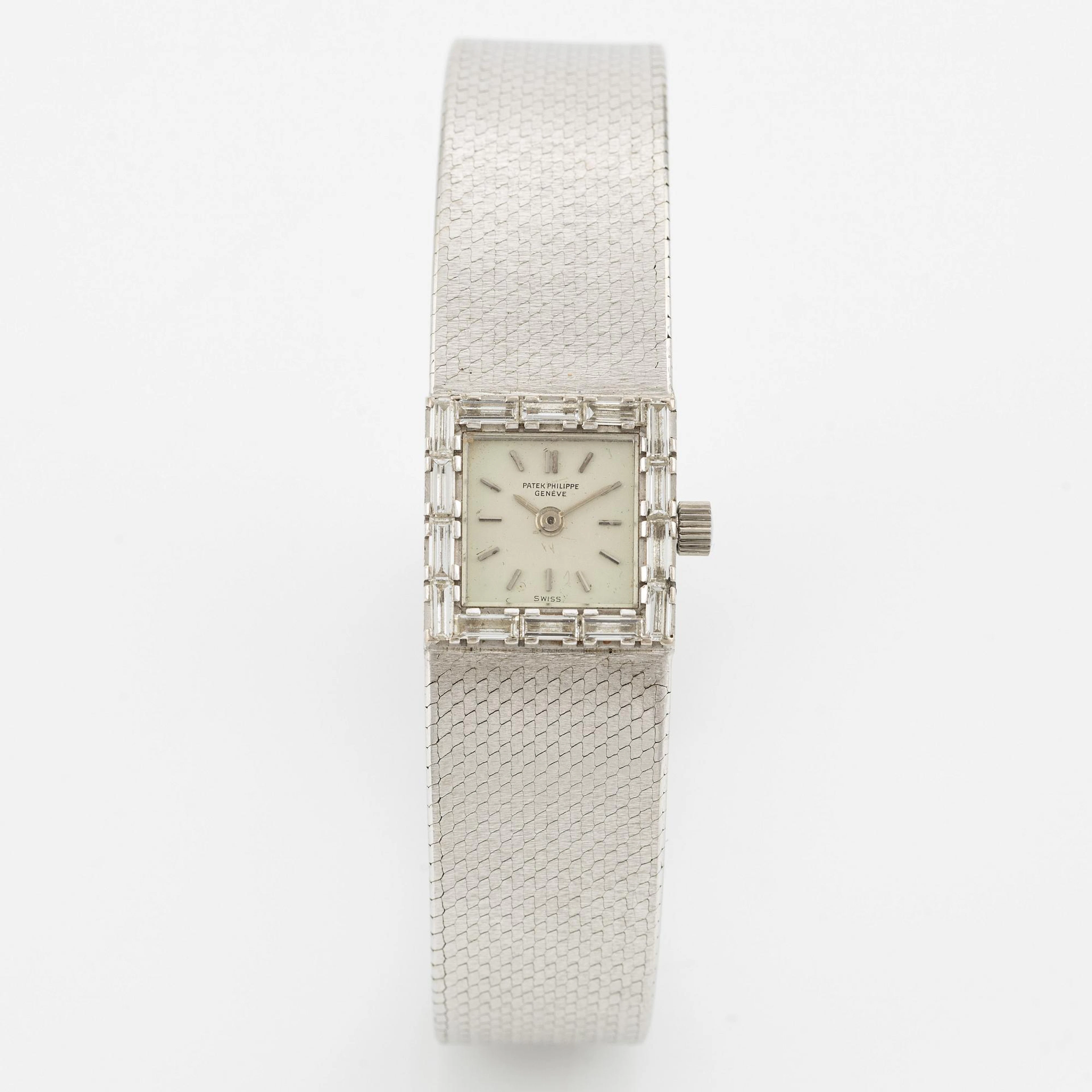 Patek Philippe, wristwatch, "Baguette Diamonds Bezel", 16 x 16 mm