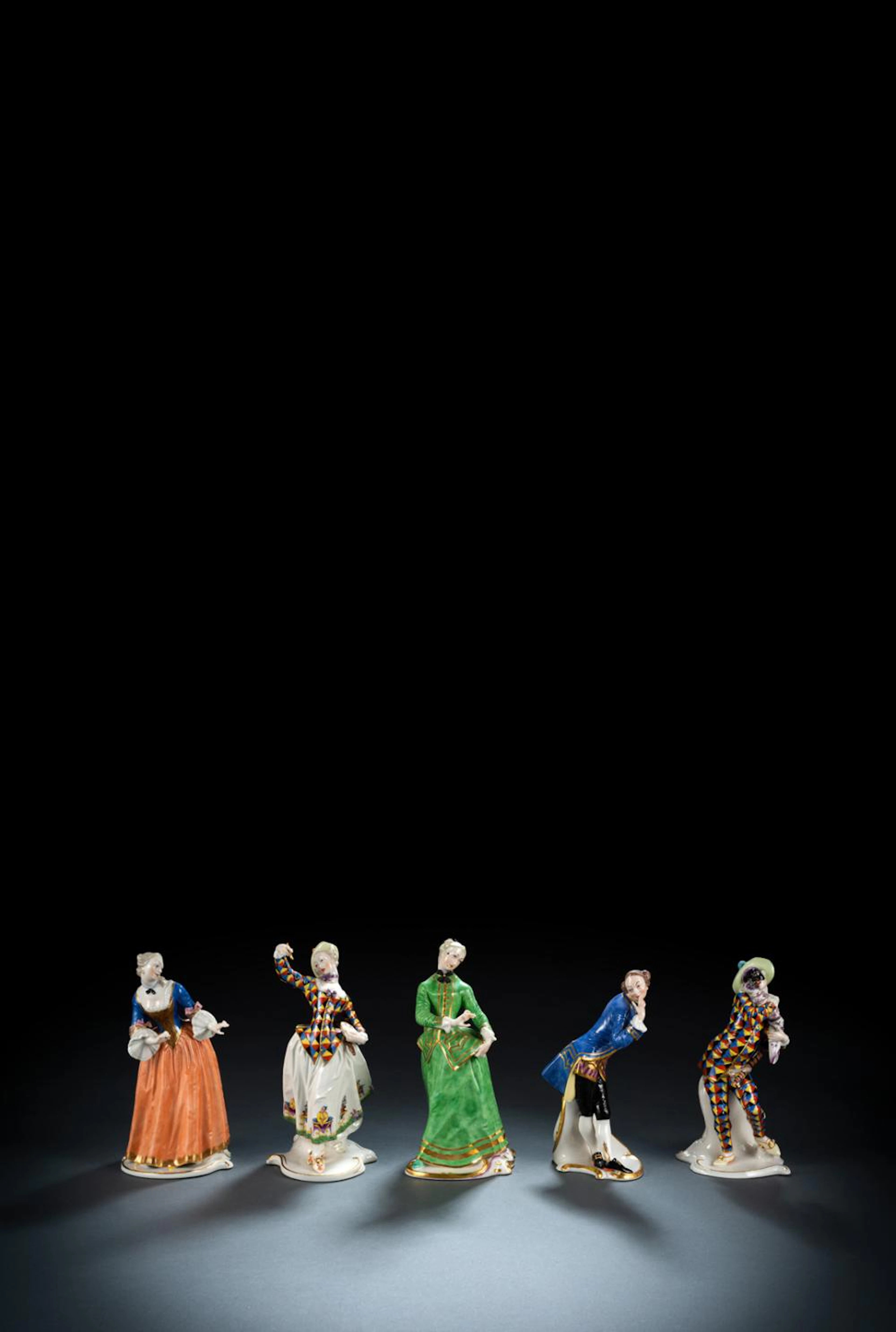 FIVE PORCELAIN FIGURINES OF THE COMMEDIA DELL'ARTE