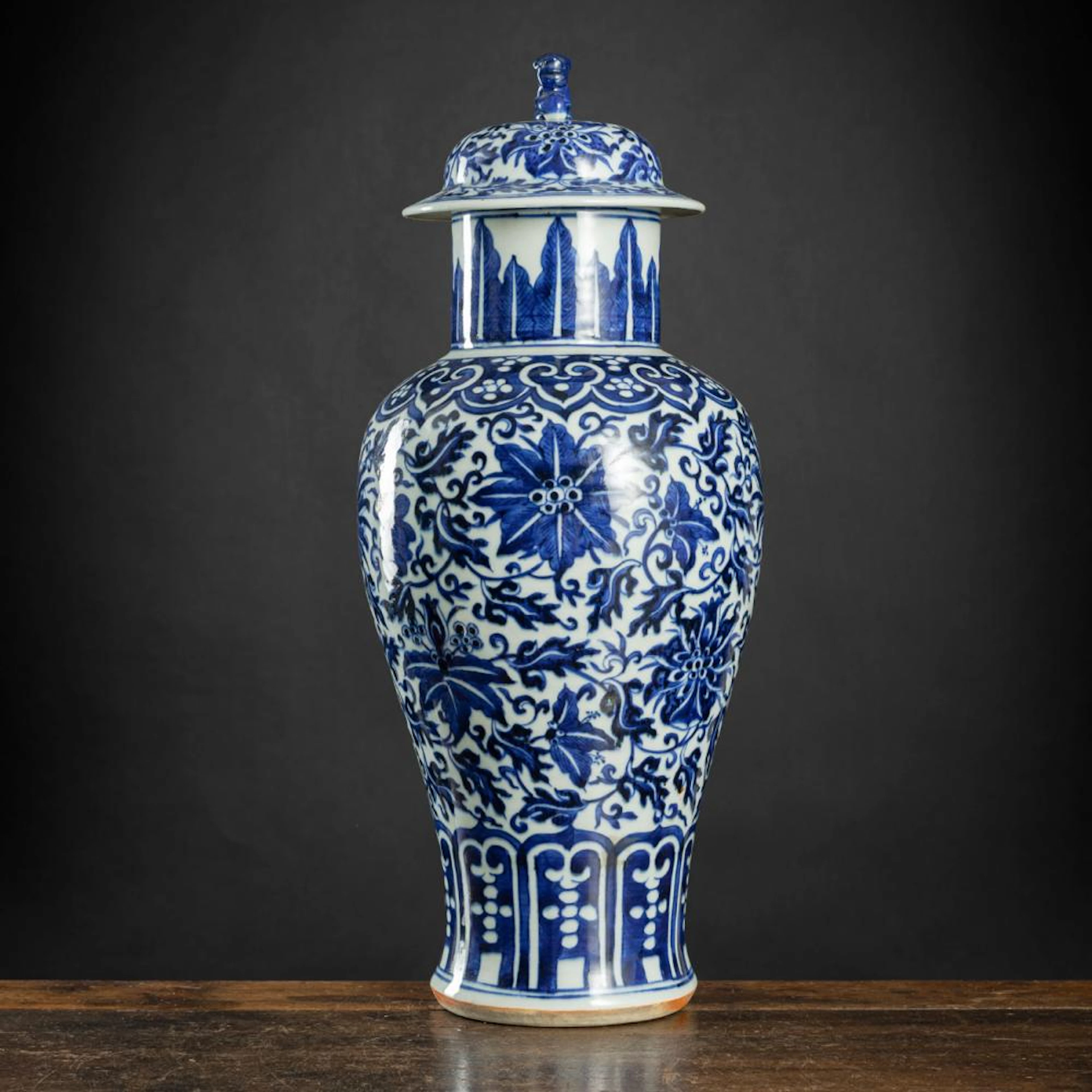 A BLUE AND WHITE PORCELAIN VASE AND COVER