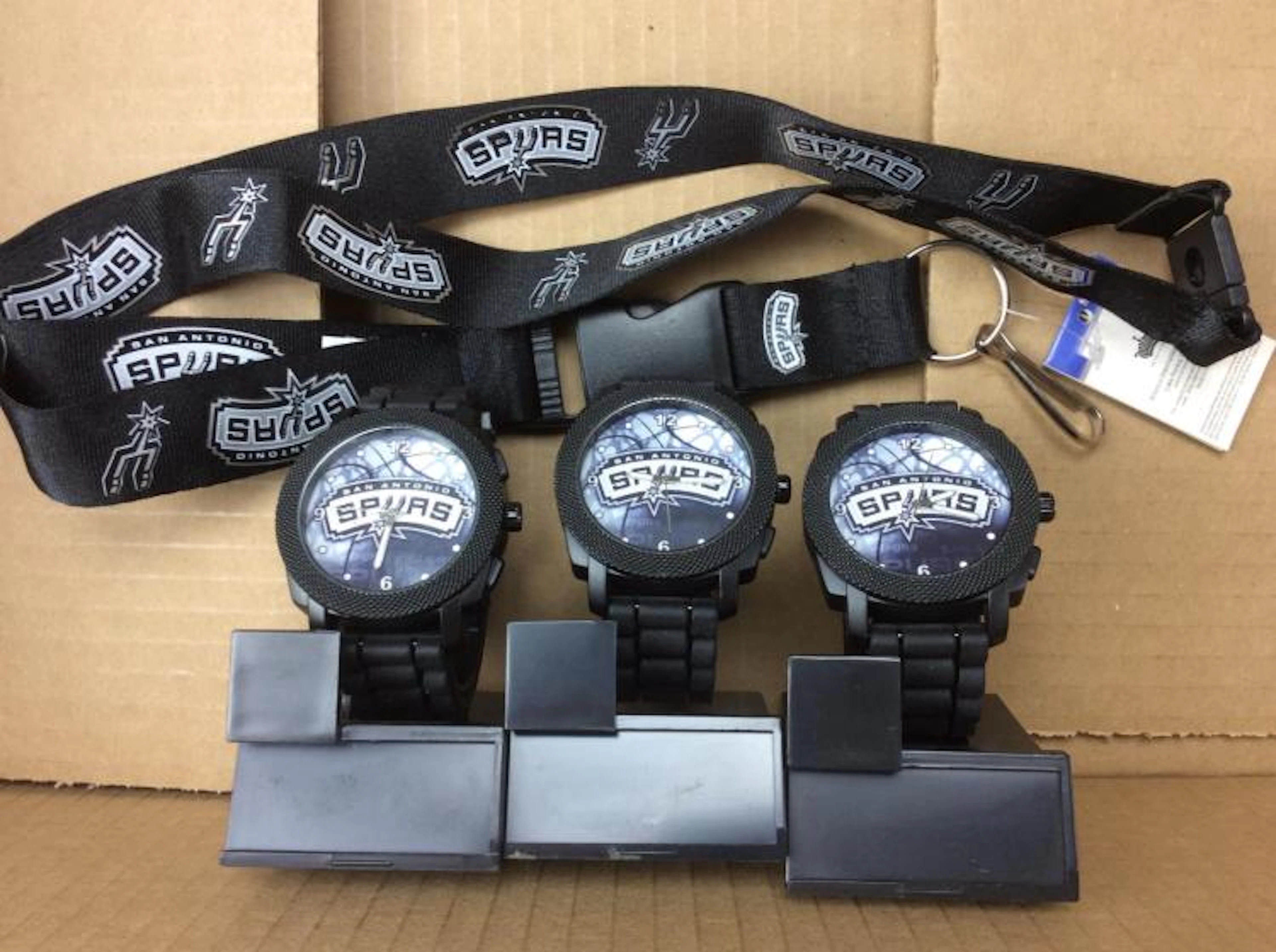 4 Pc. NBA Basketball Spurs Watches & Lanyard