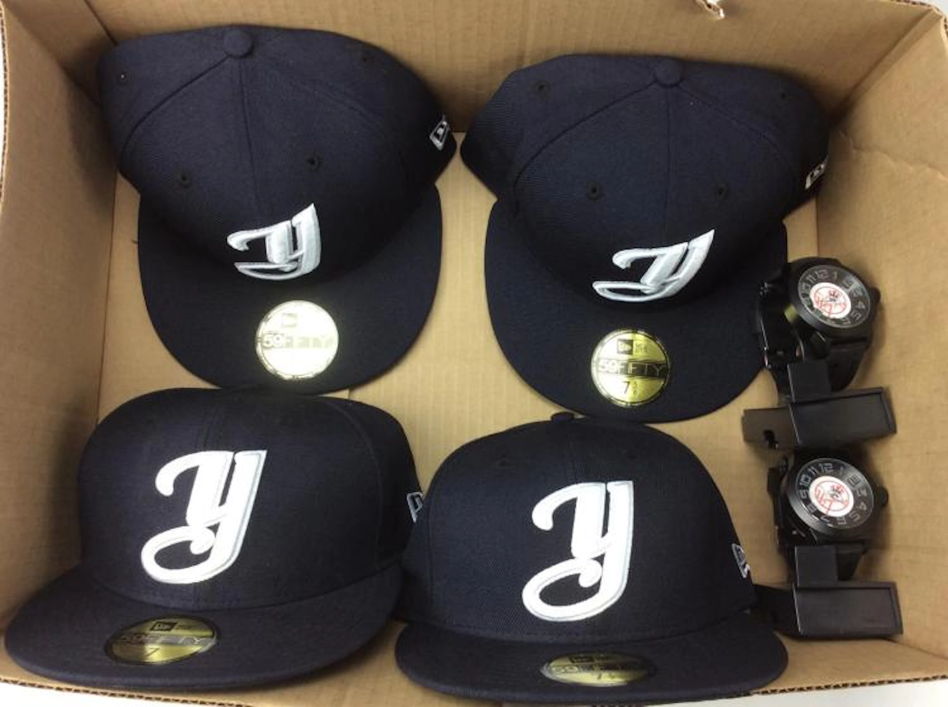 6 Pc. MLB Baseball NY Yankees Hats & Watches