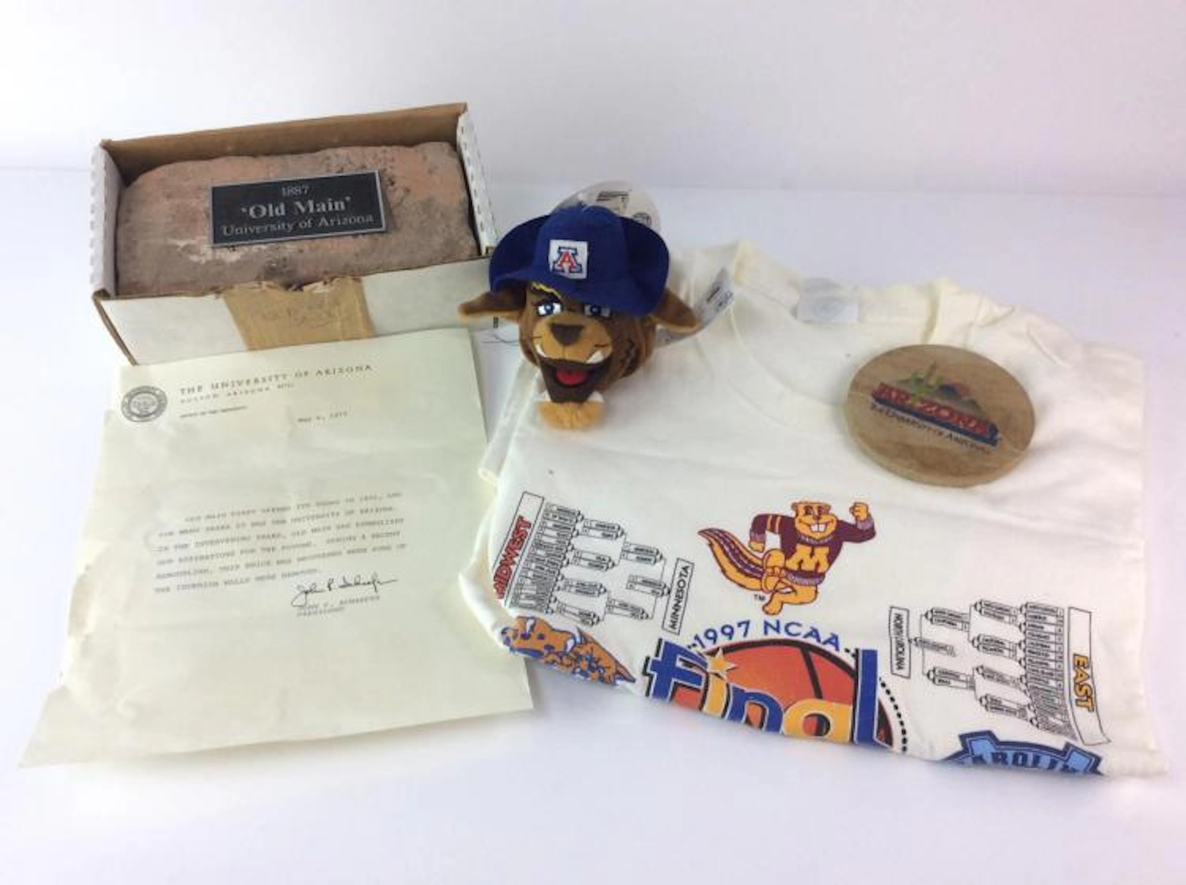 Arizona Wildcats Memorabilia