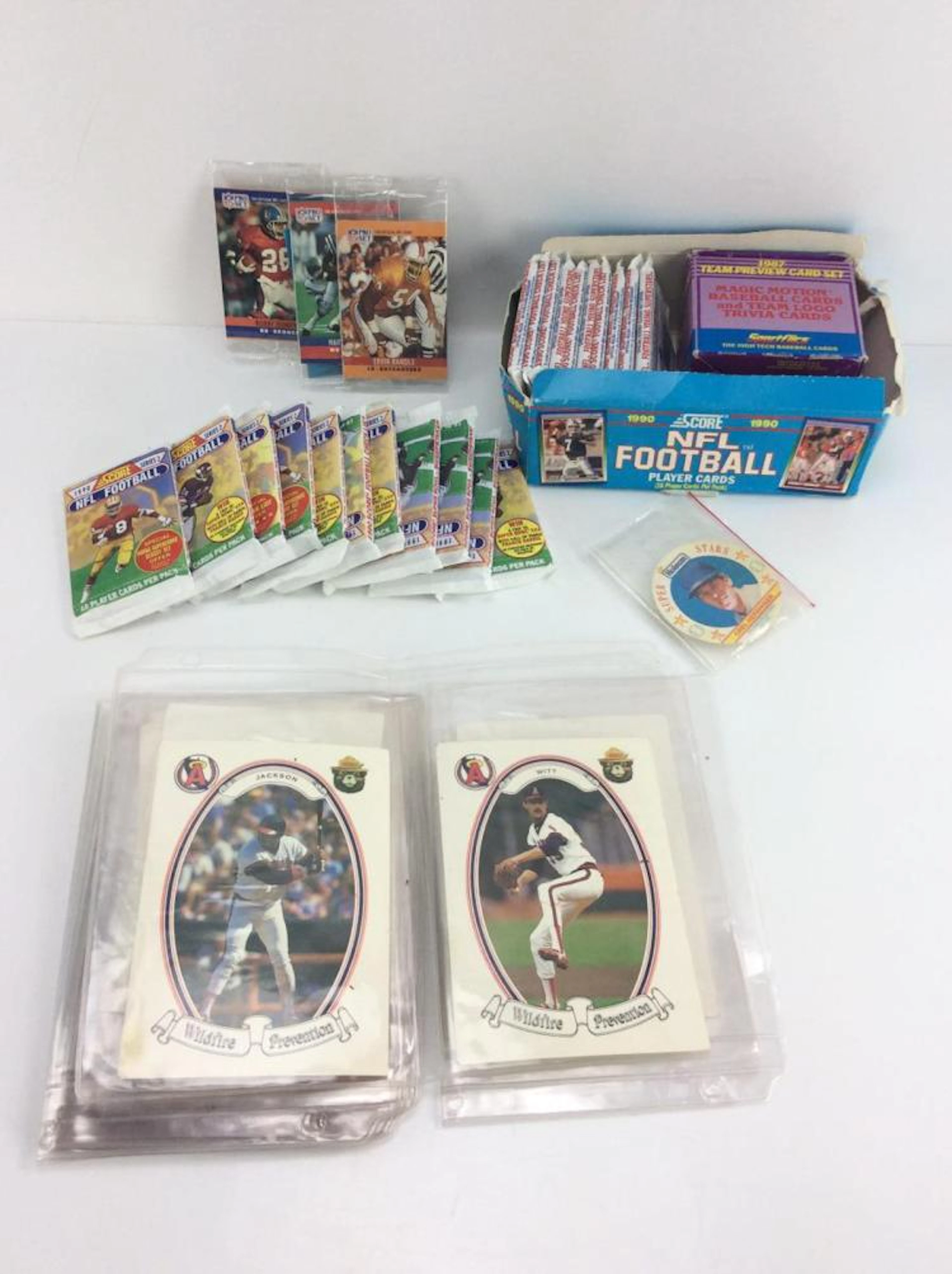 Collectible Baseball & Football Trading Cards