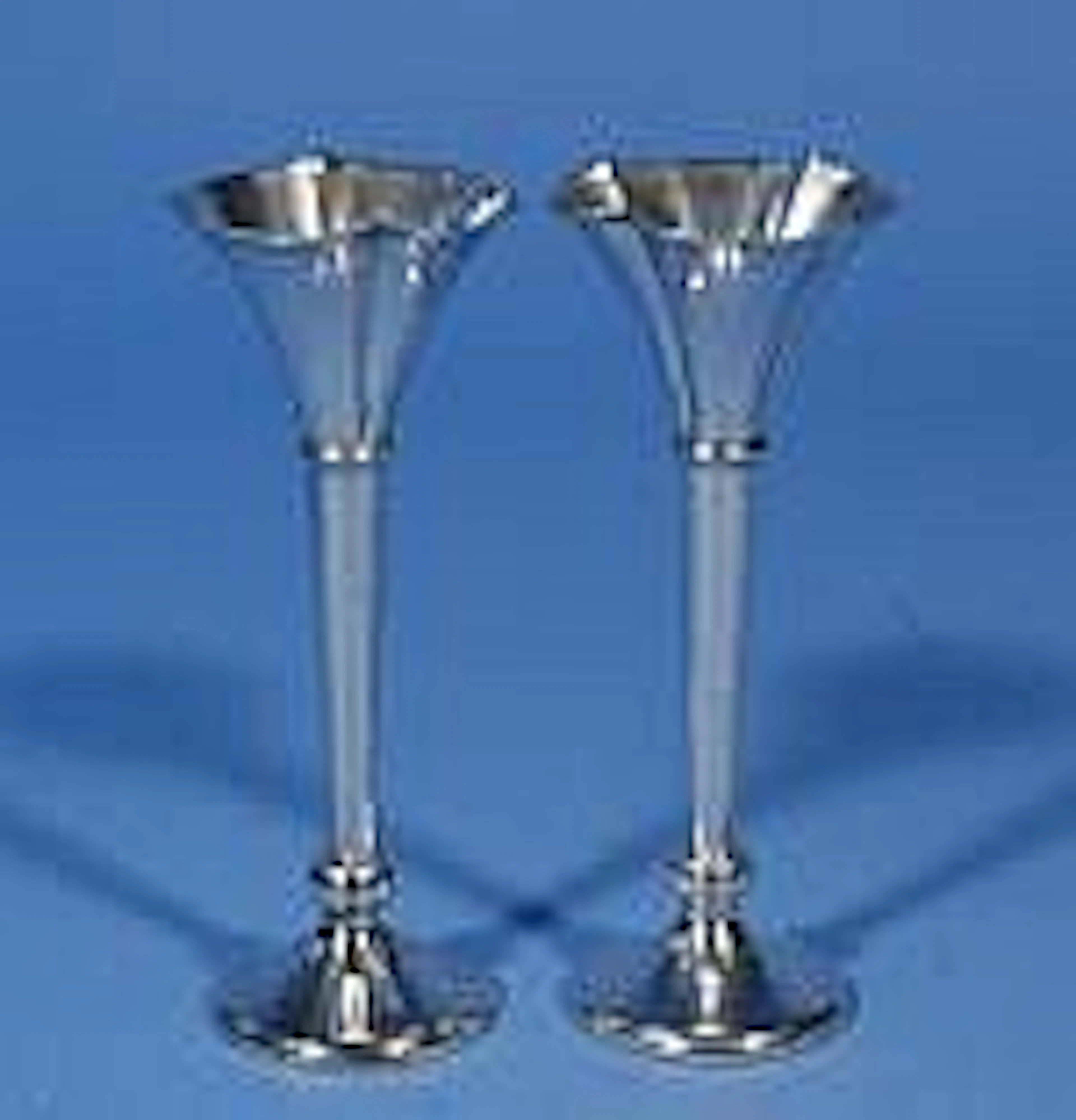2 Dutch silver carnation vases, second amount, h.