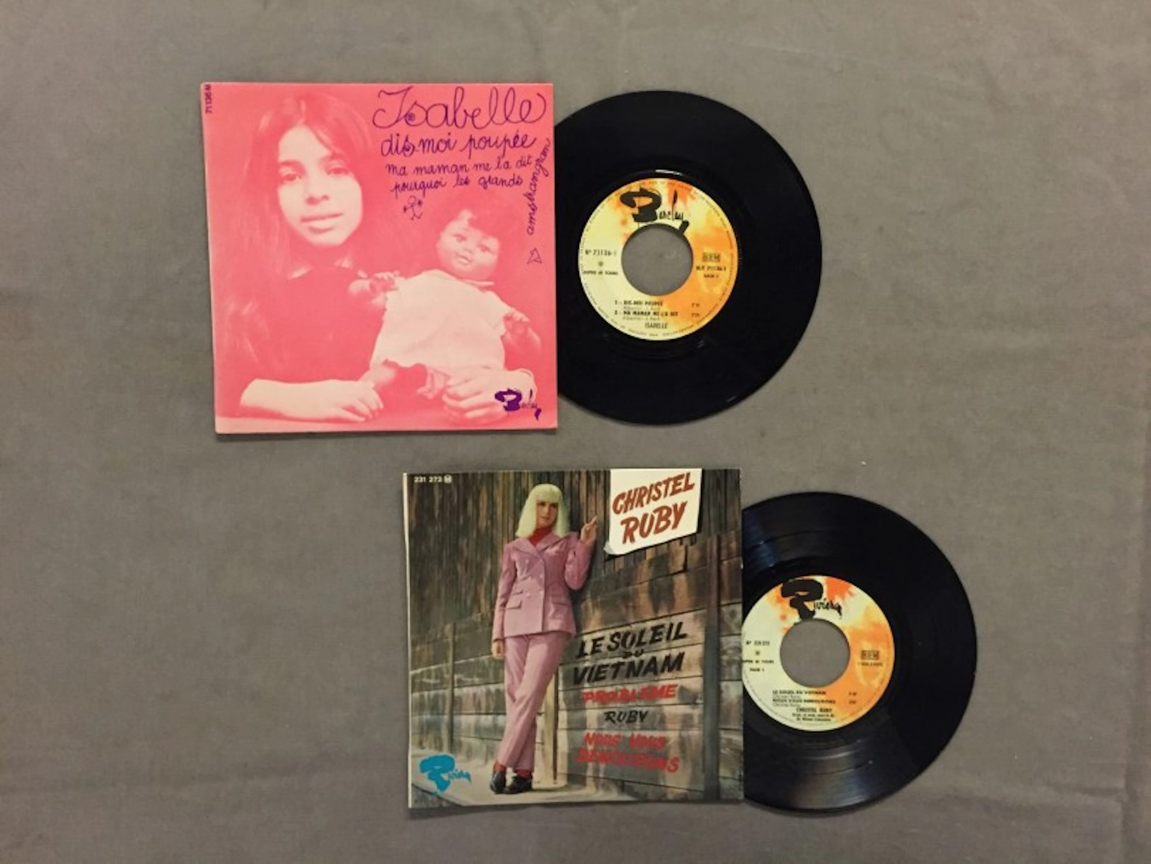 LOT de 2 disques EP chanteuses Mod beat 60's : EP Isabelle –...
