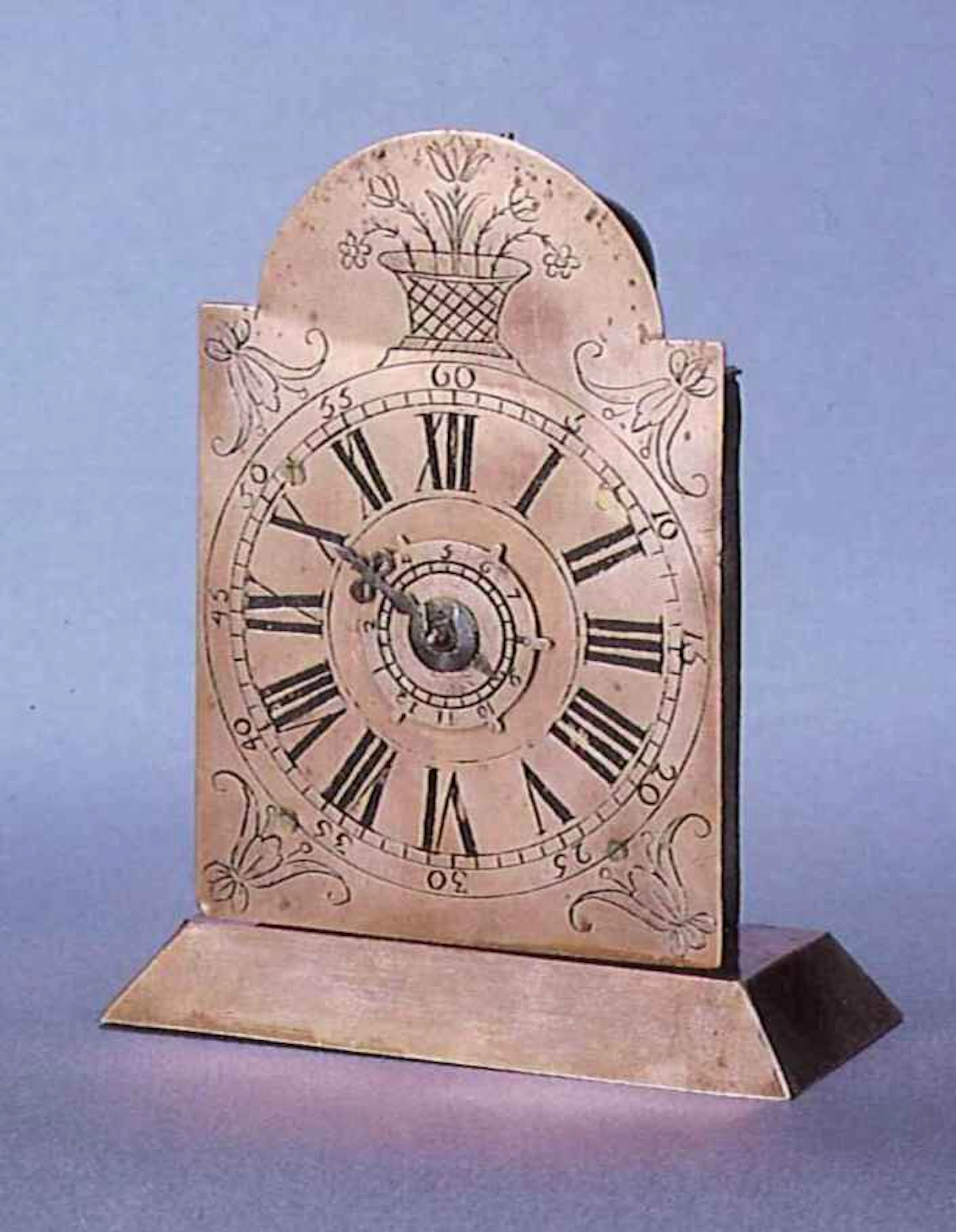 Anonimo, Italia del Nord, circa 1770. Interessante e raro orologio da tavolo con sveglia, a 36 ore di carica.