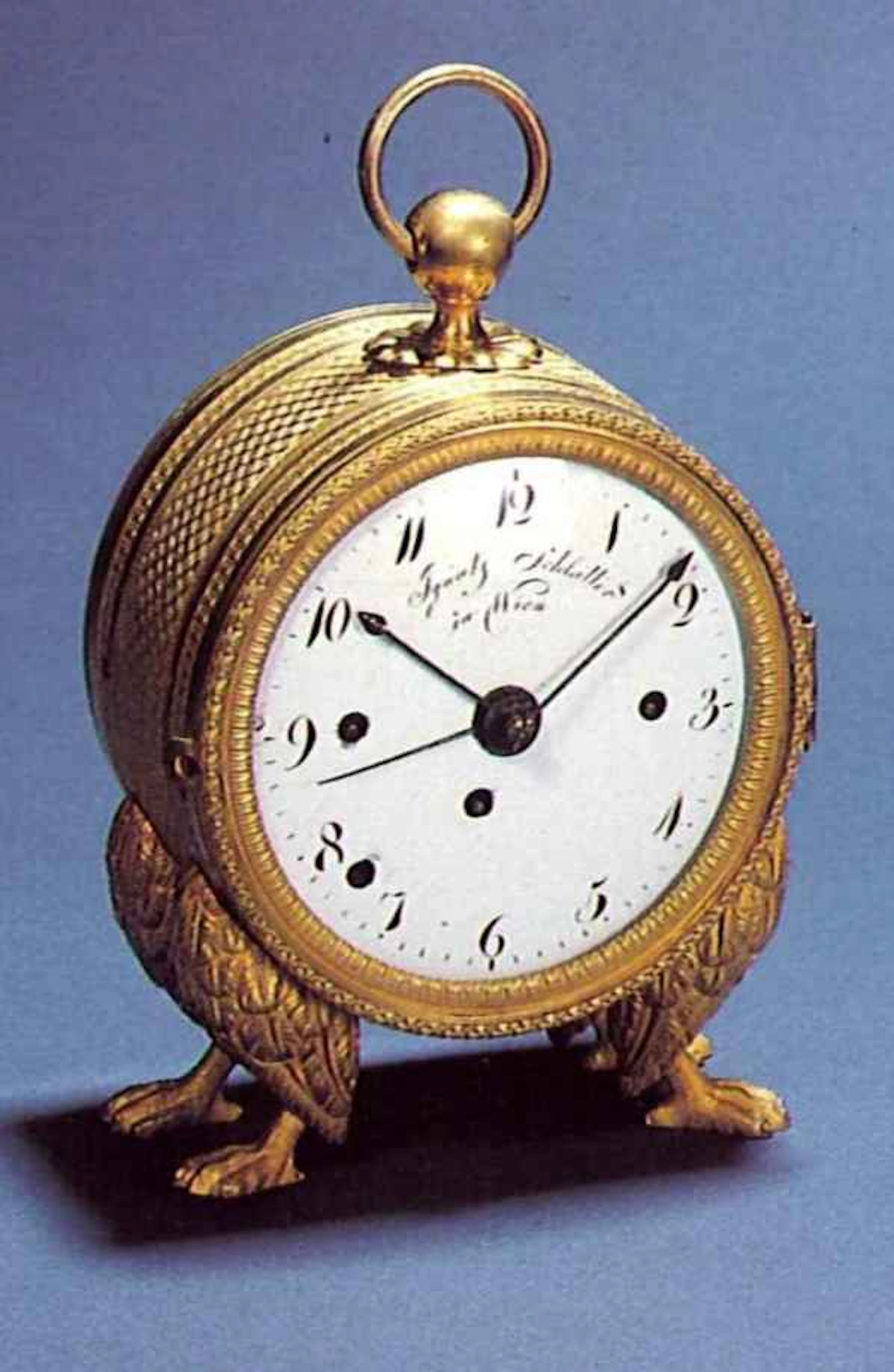 Ygnatz Schlatter in Wien circa 1810. Interessante e rara pendoletta da viaggio, a 36 ore di carica, a grande suoneria al passaggio e sveglia, su due gong e campanello.
