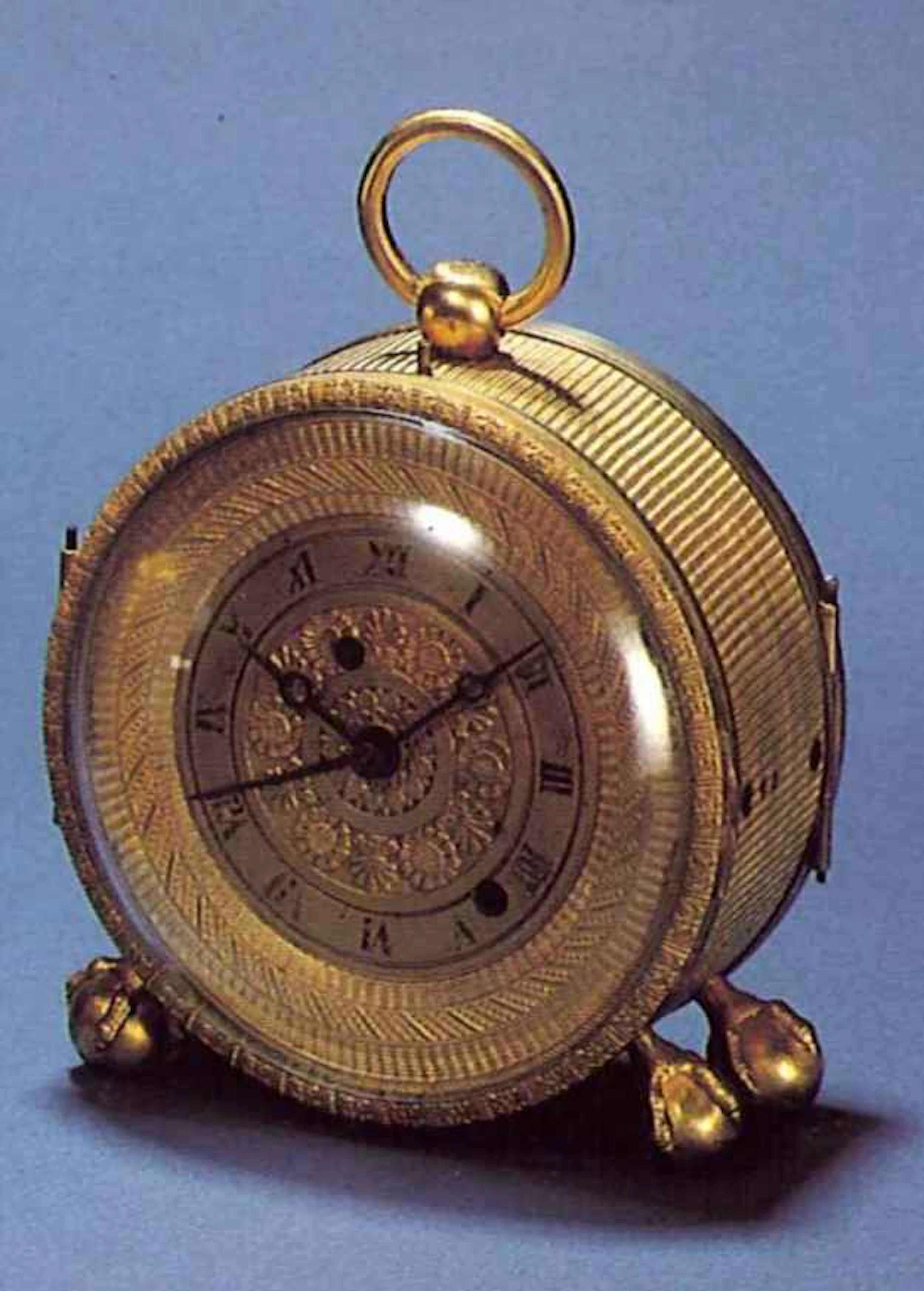 Anonimo, Francia, circa 1800. Rara ed interessante "Pendule d'Officer" a grande e piccola suoneria al passaggio, sveglia, grande suoneria a richiesta, a 48 ore di riserva di marcia, in bronzo dorato.