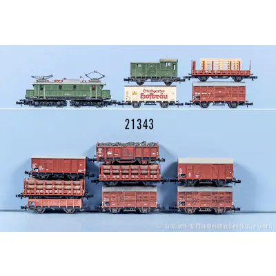 Minitrix Spur N Güterzug, dabei 2033 E-Lok der DB, BN 144 083-3 und Minitrix Spur N Güterzug, dabei 2033 E-Lok der DB, BN 144 083-3 und