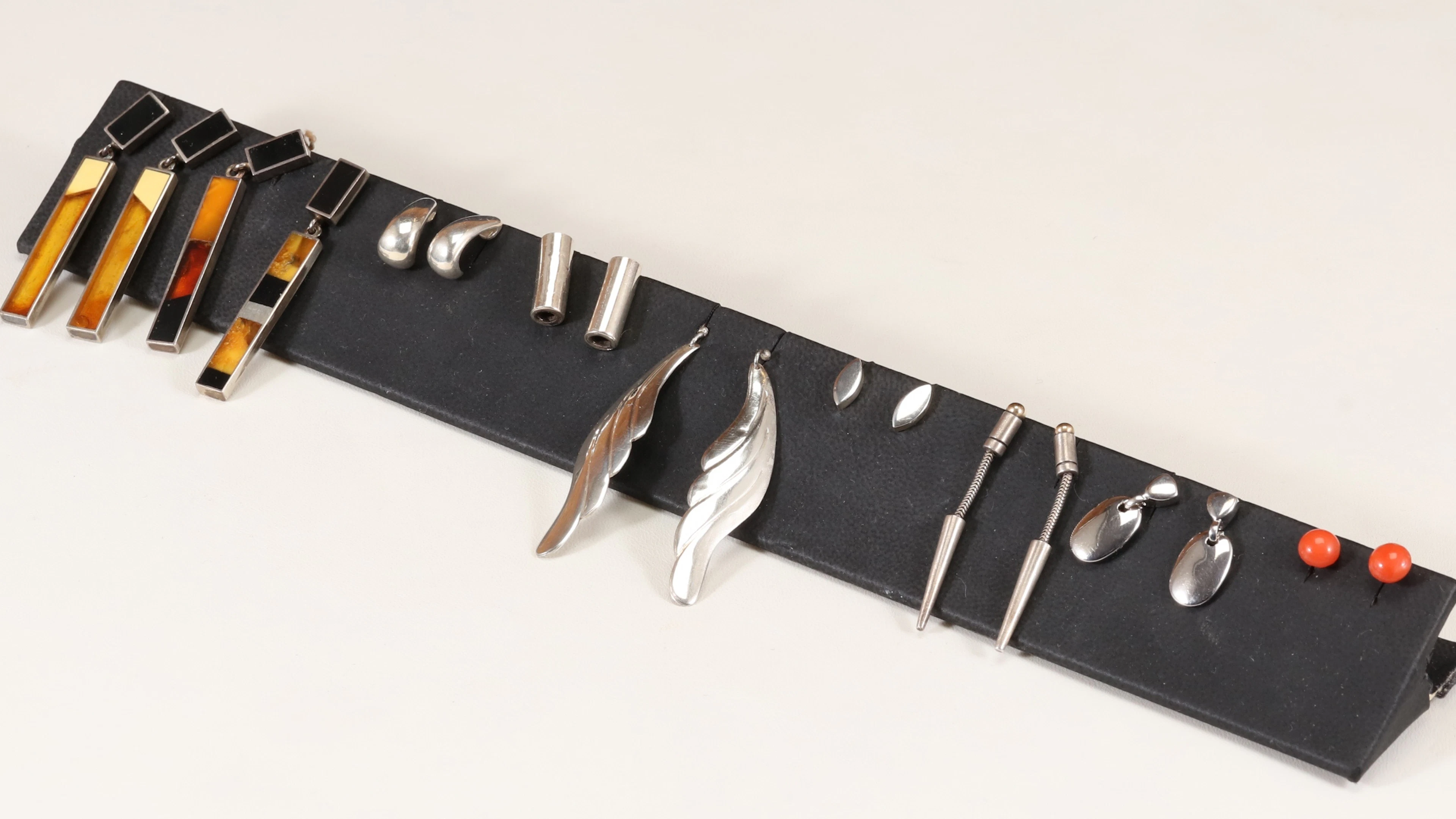 ÖRHANGEN, 9 par, sterlingsilver 925