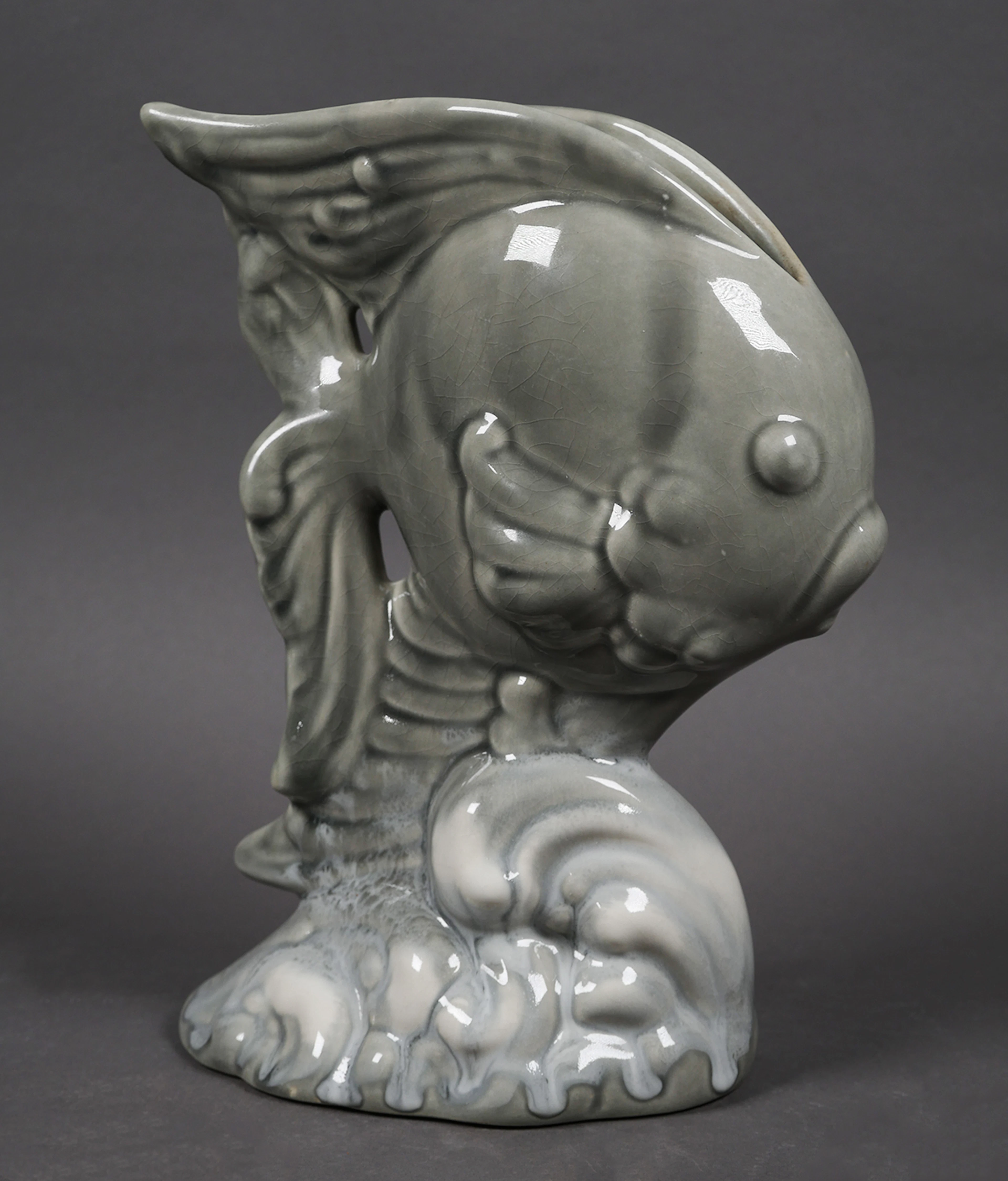 ROYAL HICKMAN Pottery # 521 FISH Vase