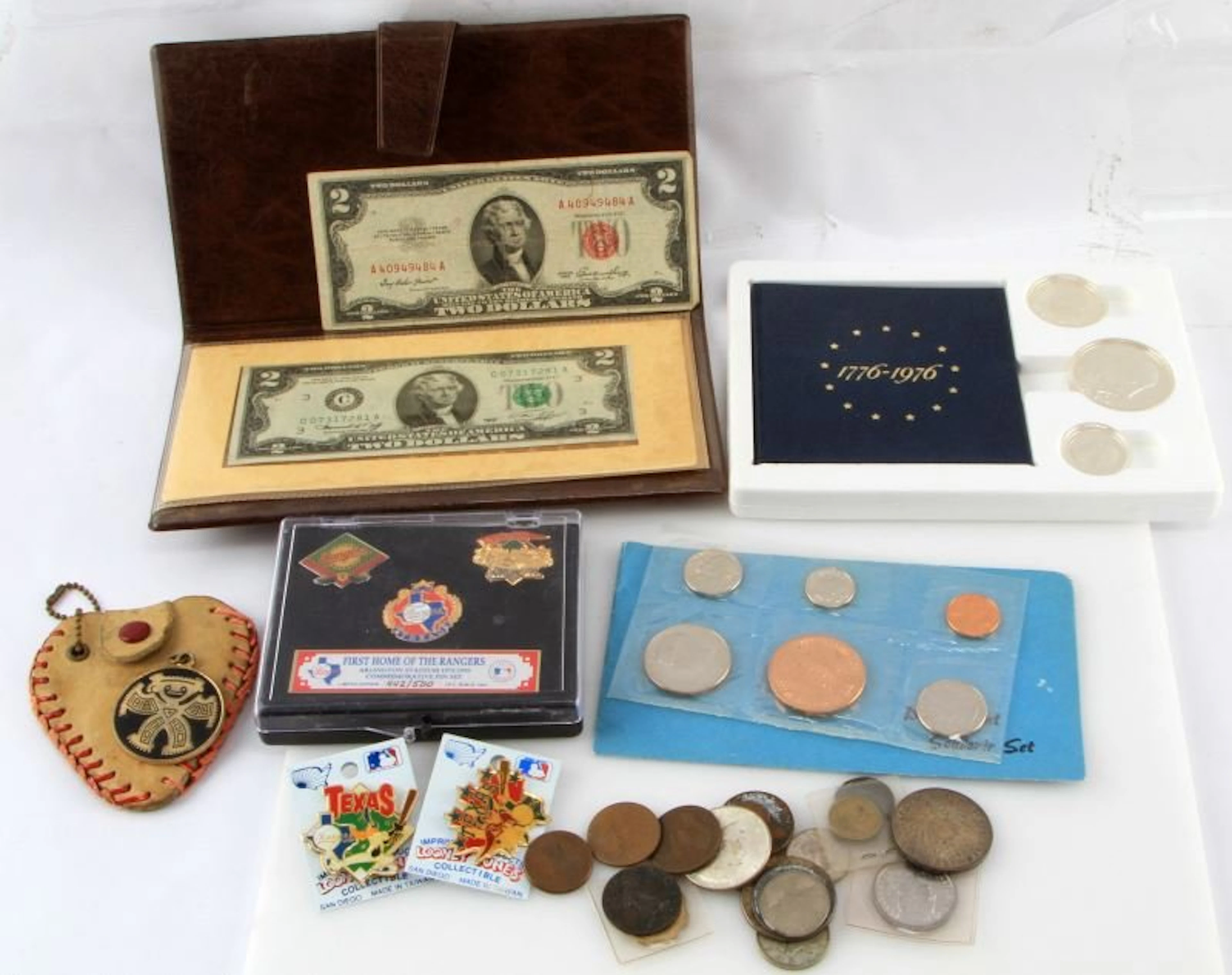 Mixed us and foreign coin collectible pin lot