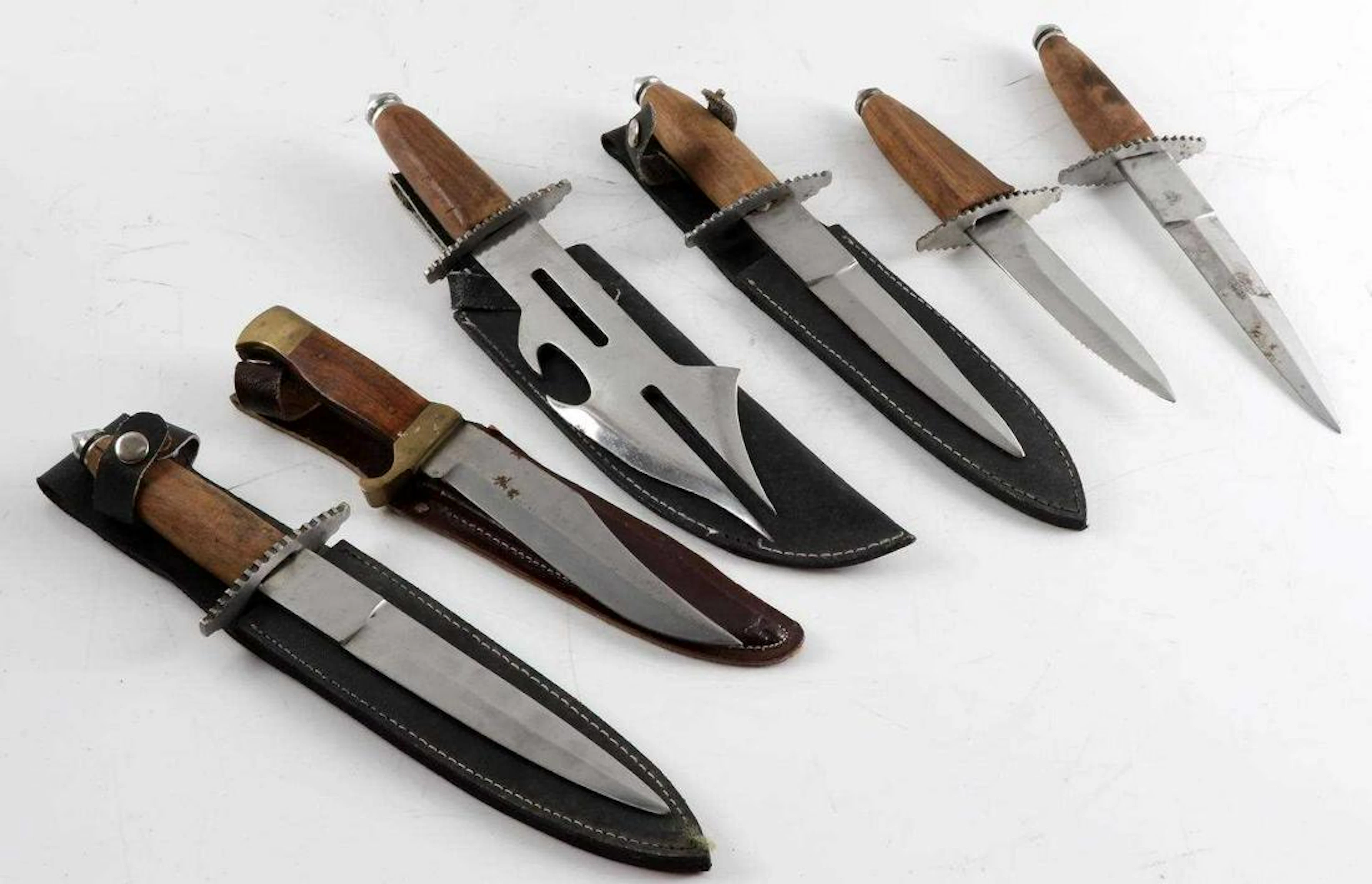Lot of 6 fixed blade pakistani knives & daggers