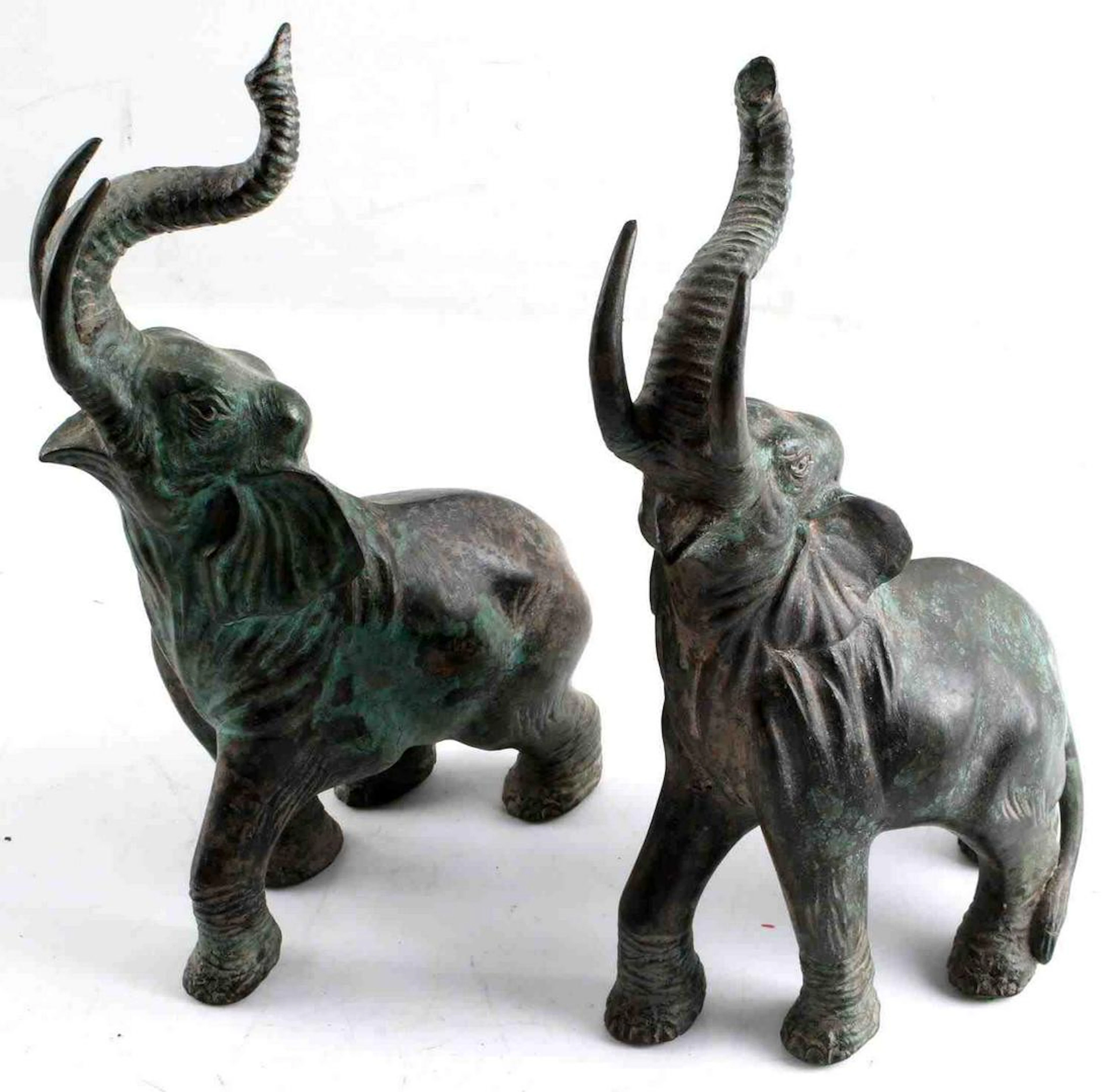 Lot of two small metal decorative elephants