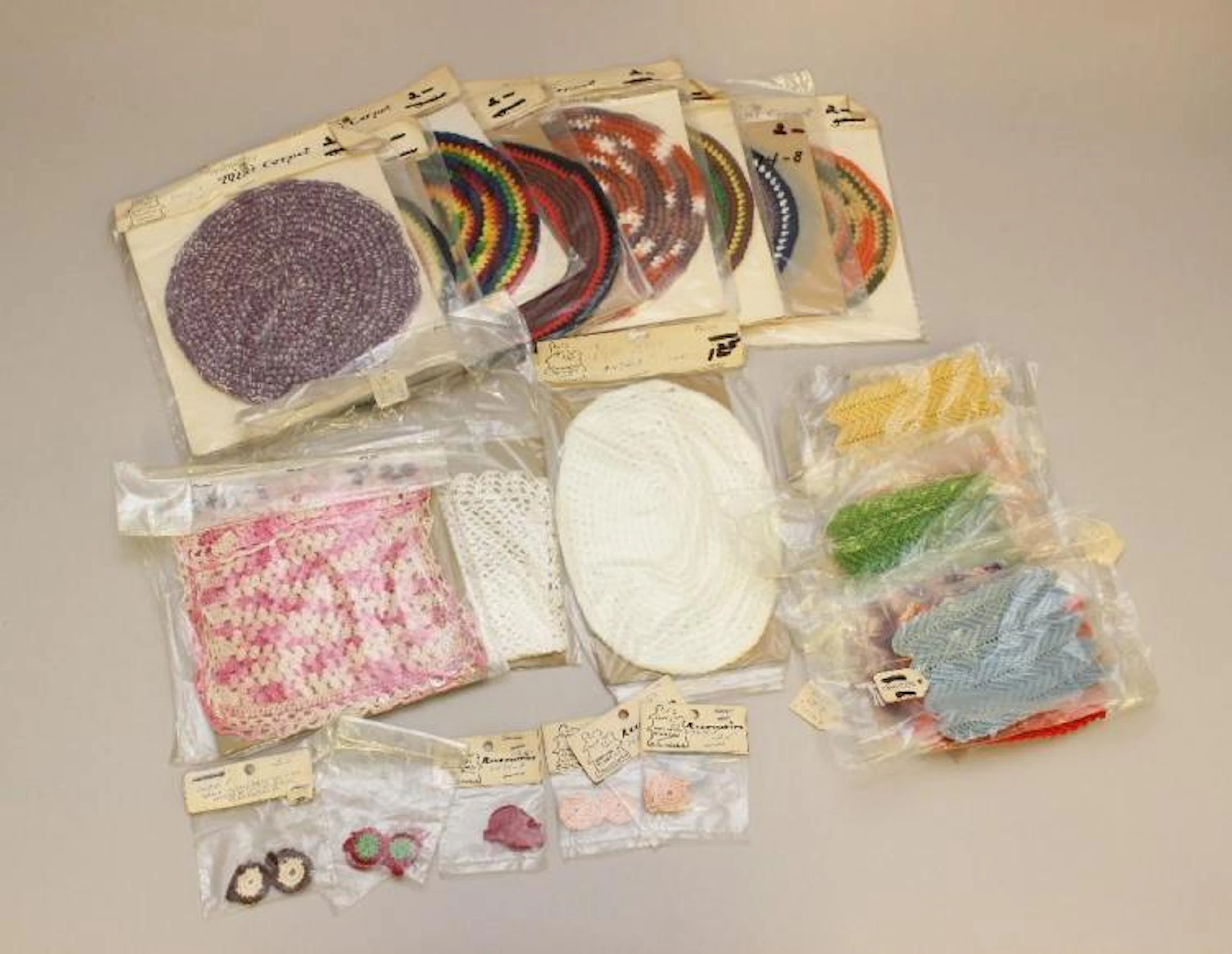 LOT OF VINTAGE CROCHETED DOLLHOUSE ACCESSORIES: AFGHANS