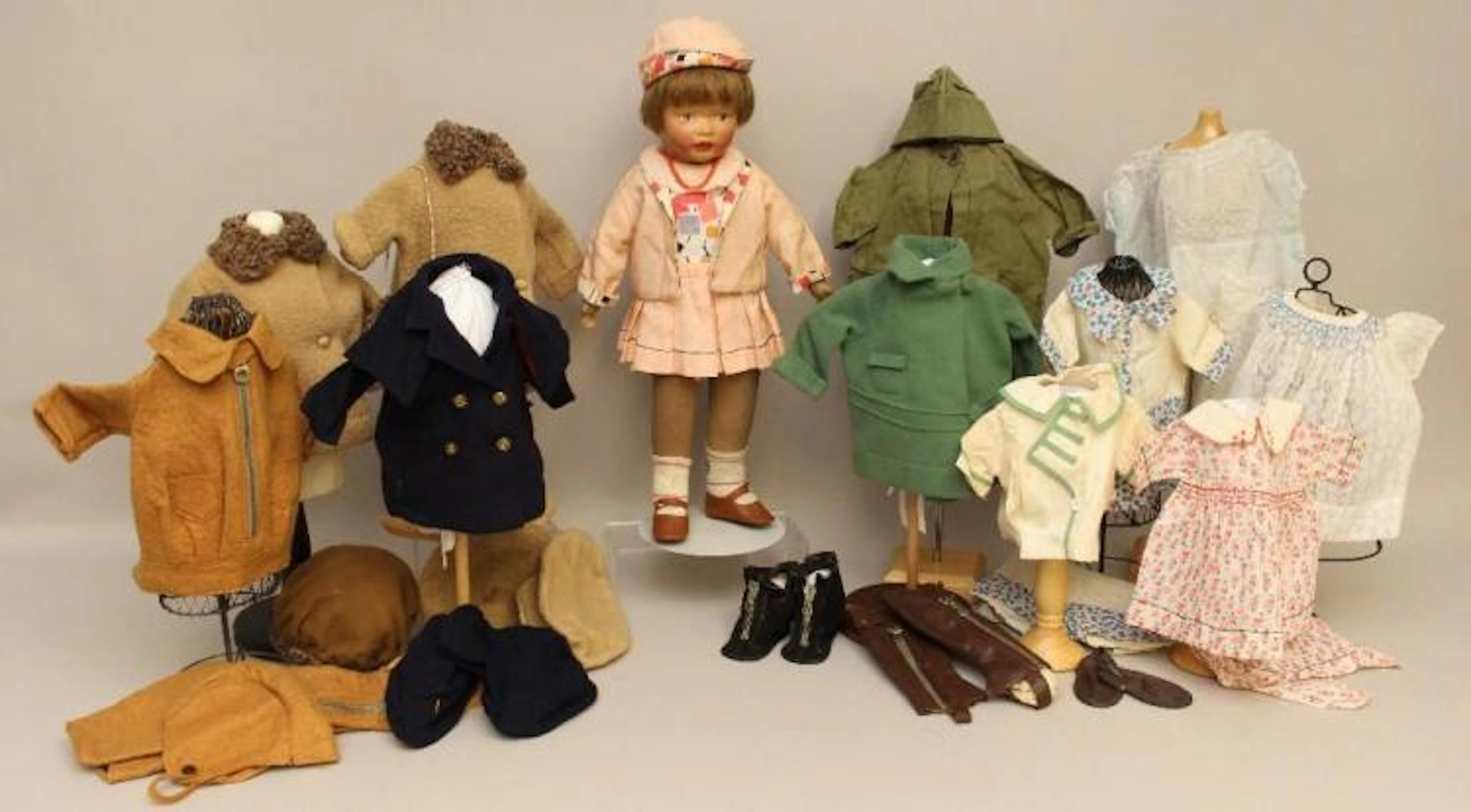 19" ALL ORIGINAL "KAMKINS" DOLL AND LARGE WARDROBE.