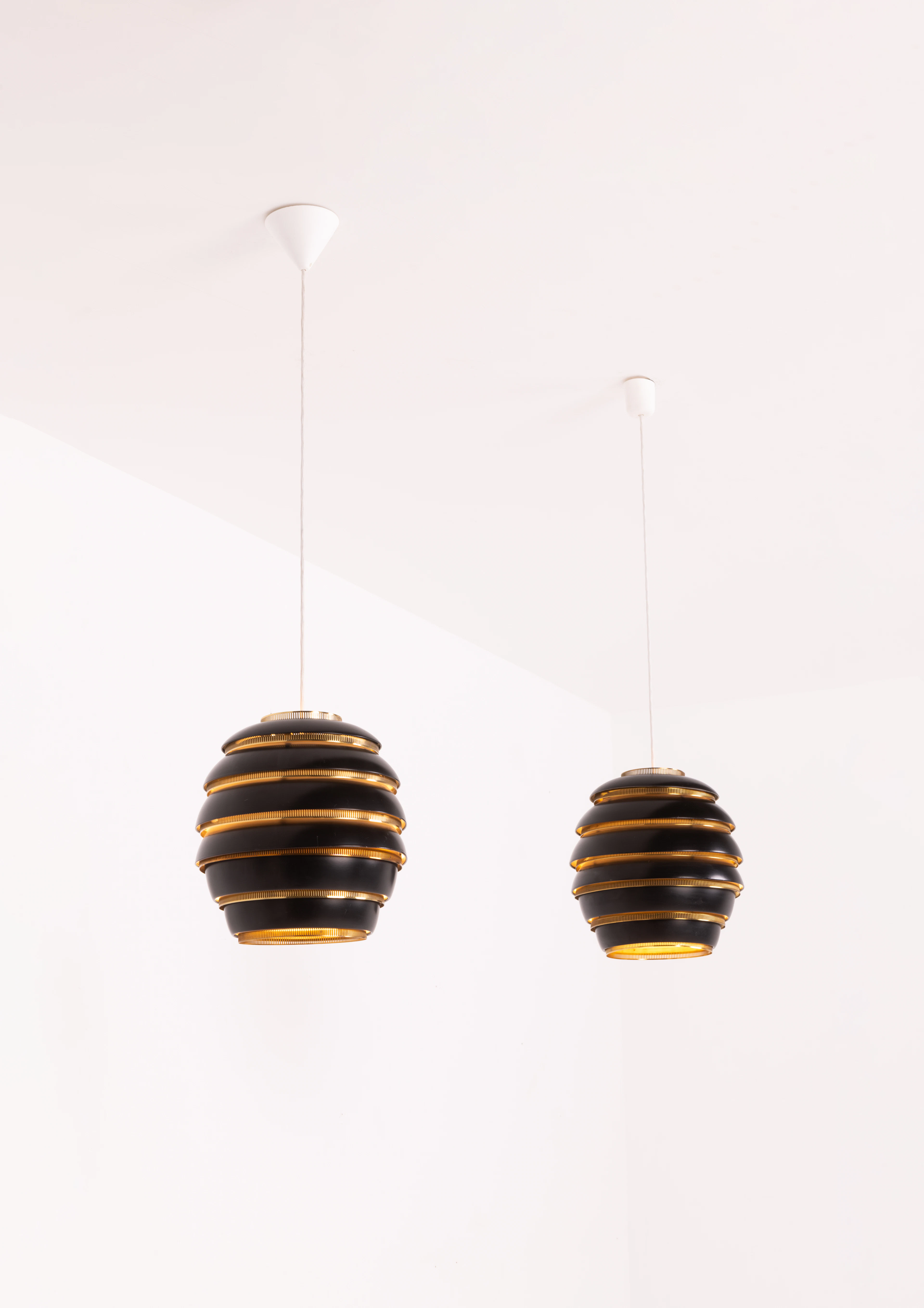 Alvar Aalto (1898-1976) Model n°A332, 'Beehive' - Alvar Aalto