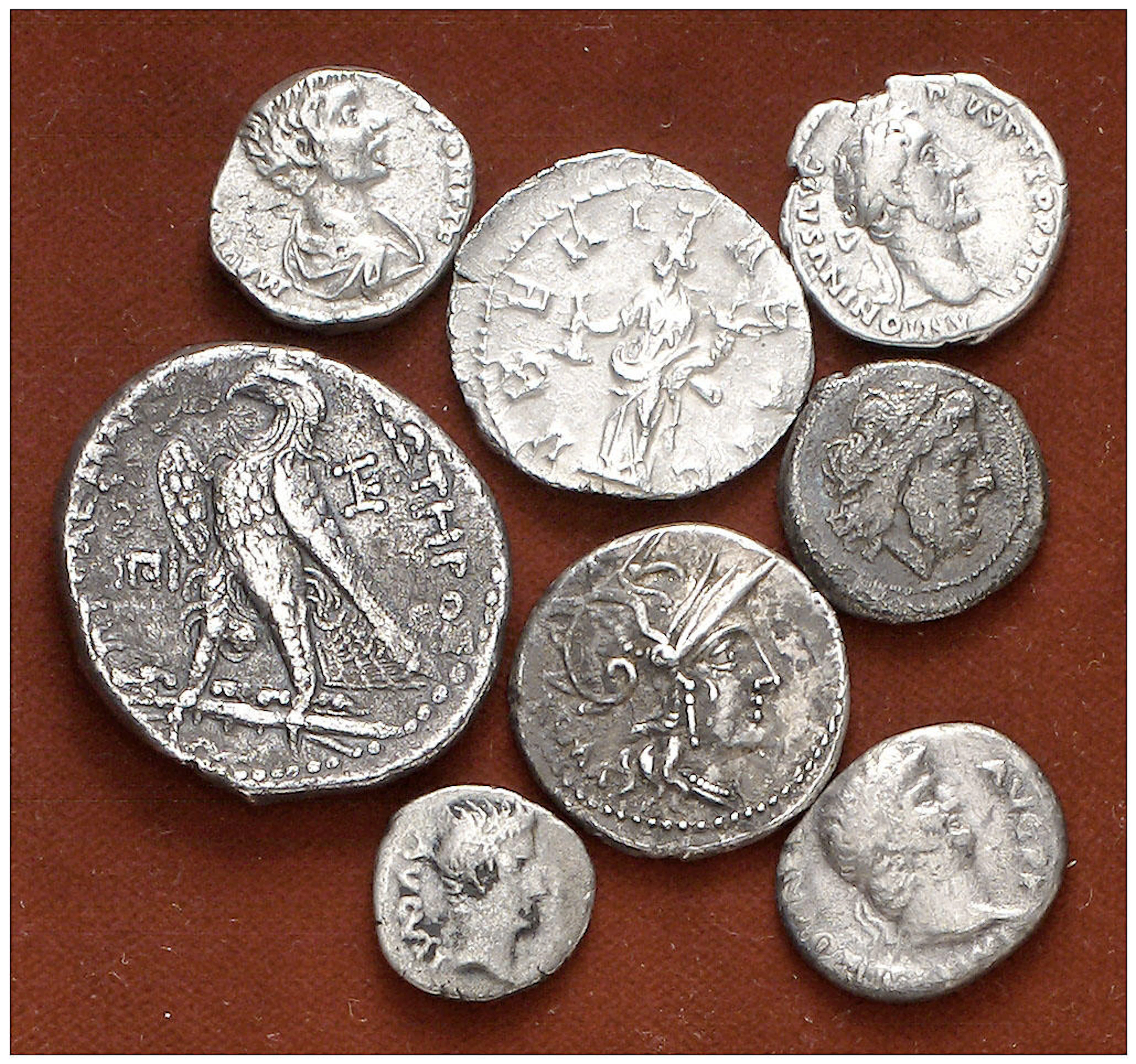 Lote formado por 8 monedas: 1 tetradracma de los Ptolomeos de Egipto