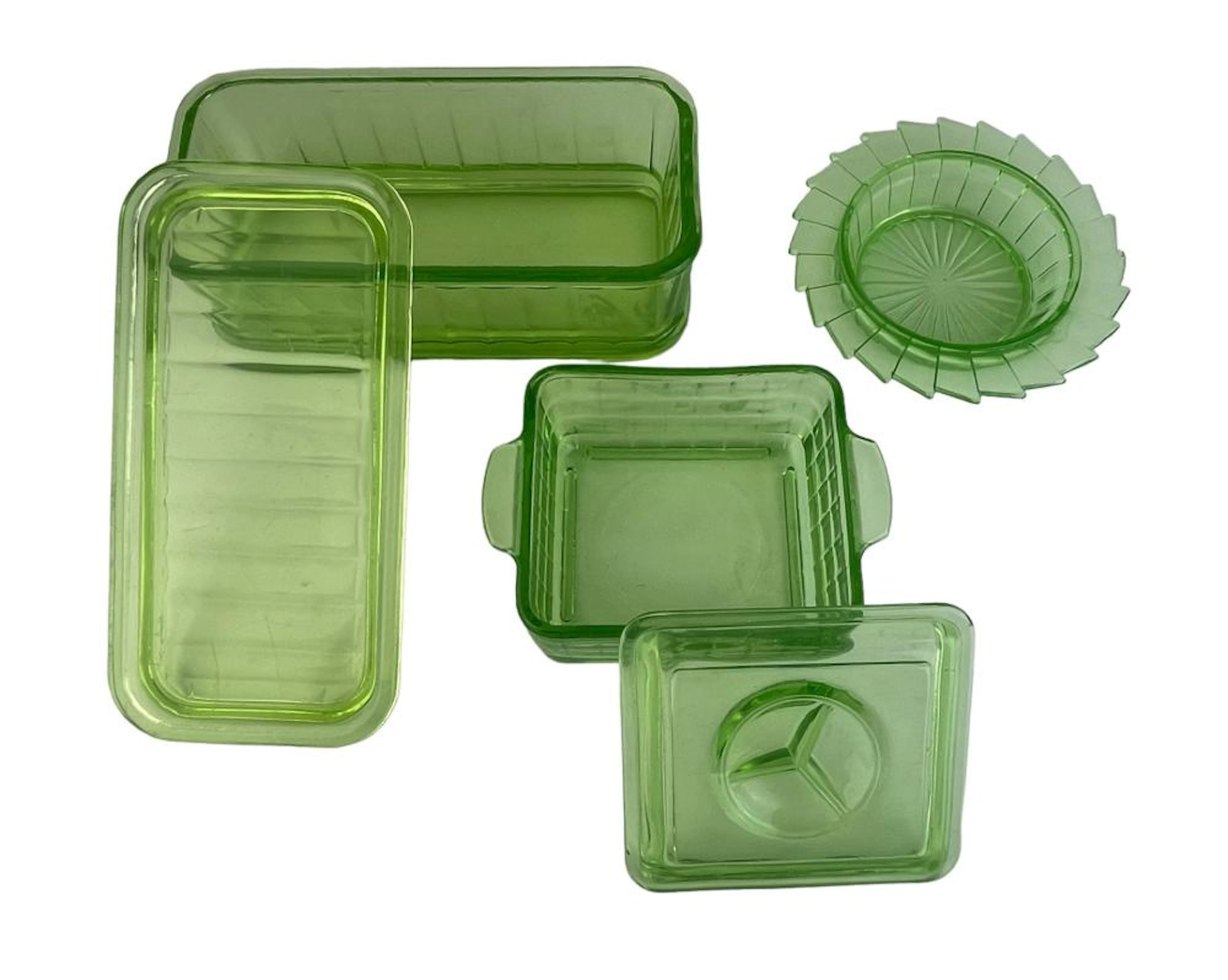 Anchor Hocking depression green glass refrigerator dishs & lids along with a rou