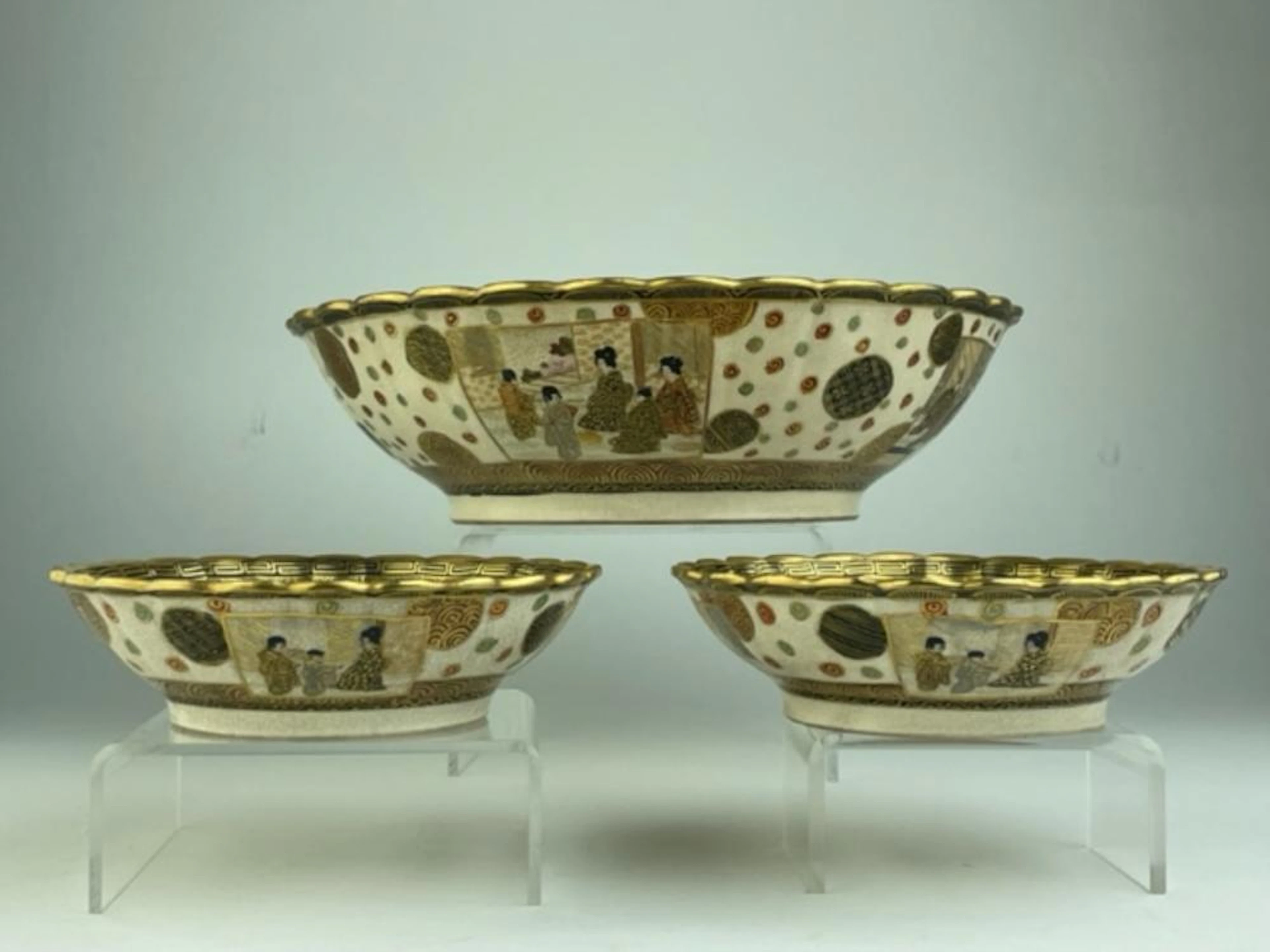 Japanese Satsuma porcelain bowls, (3).