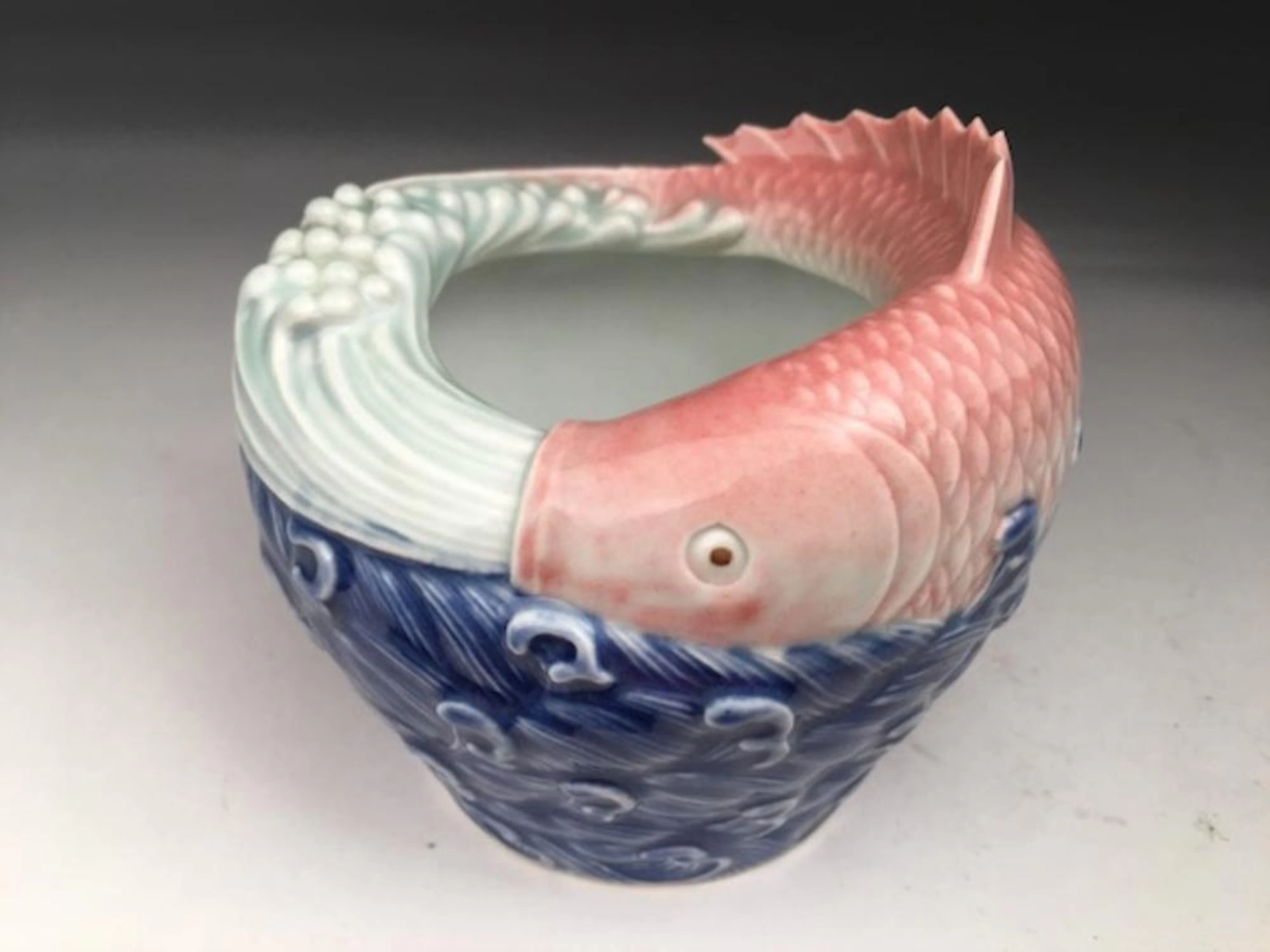 Circa 1950 very unusual Chinese porcelain vase in the Japanese