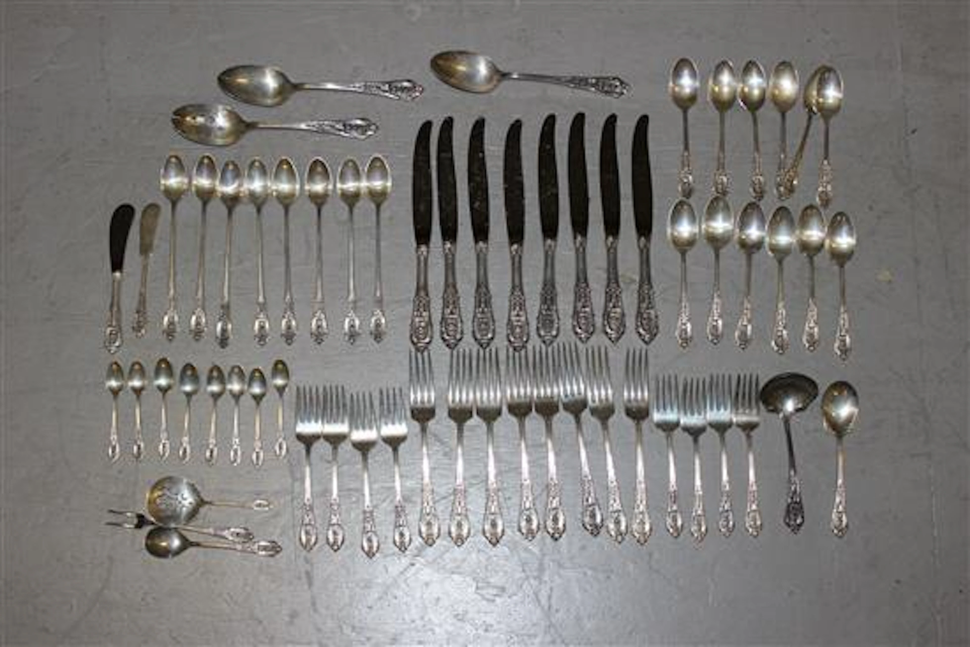 62 PIECE SET WALLACE STERLING SILVER FLATWARE "ROSEPOINT"