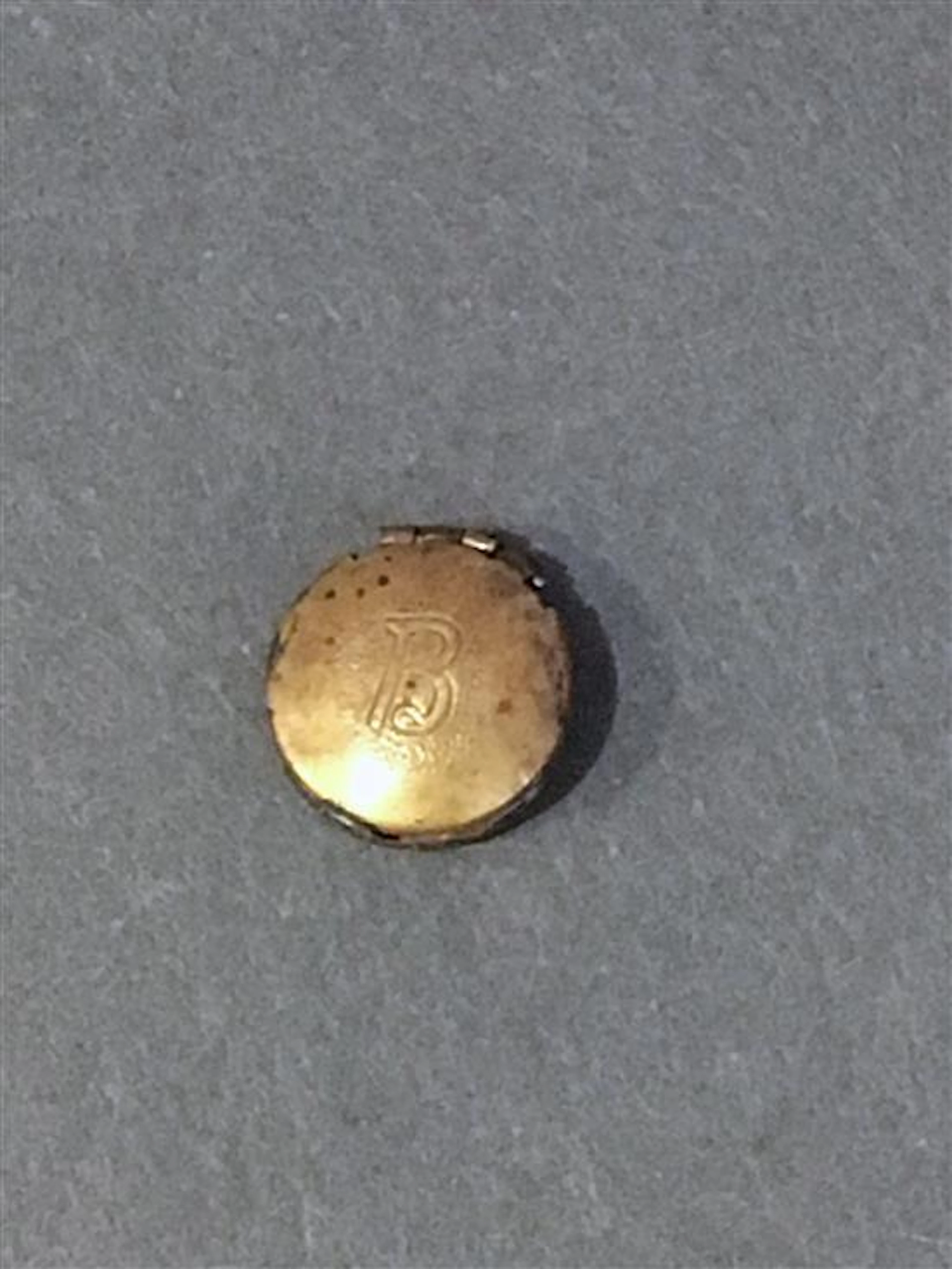 RARE BRASS COMPACT FOR ROMAN HOLIDAY