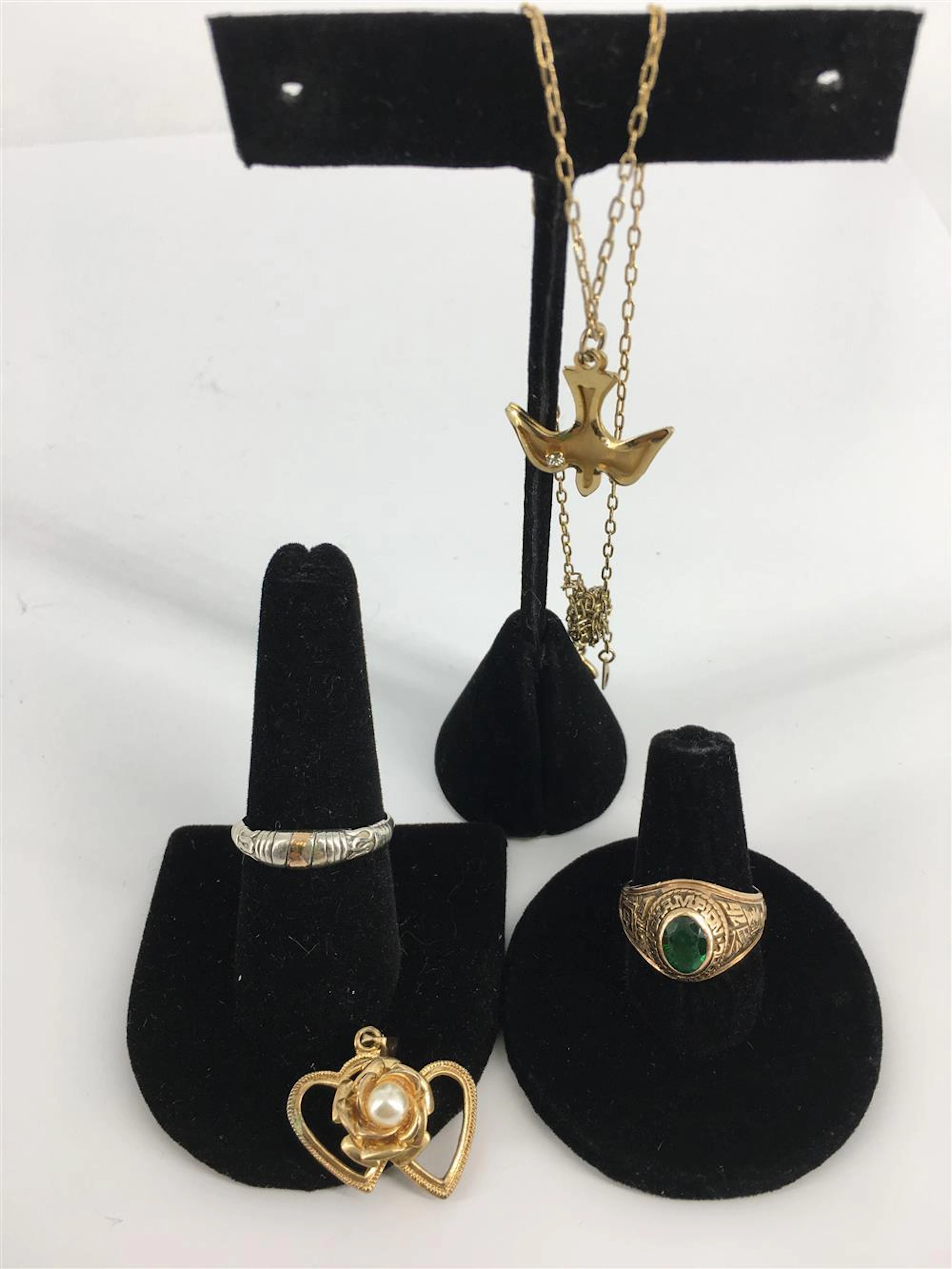 MISCELLANEOUS JEWELRY AND ACCESSORIES
