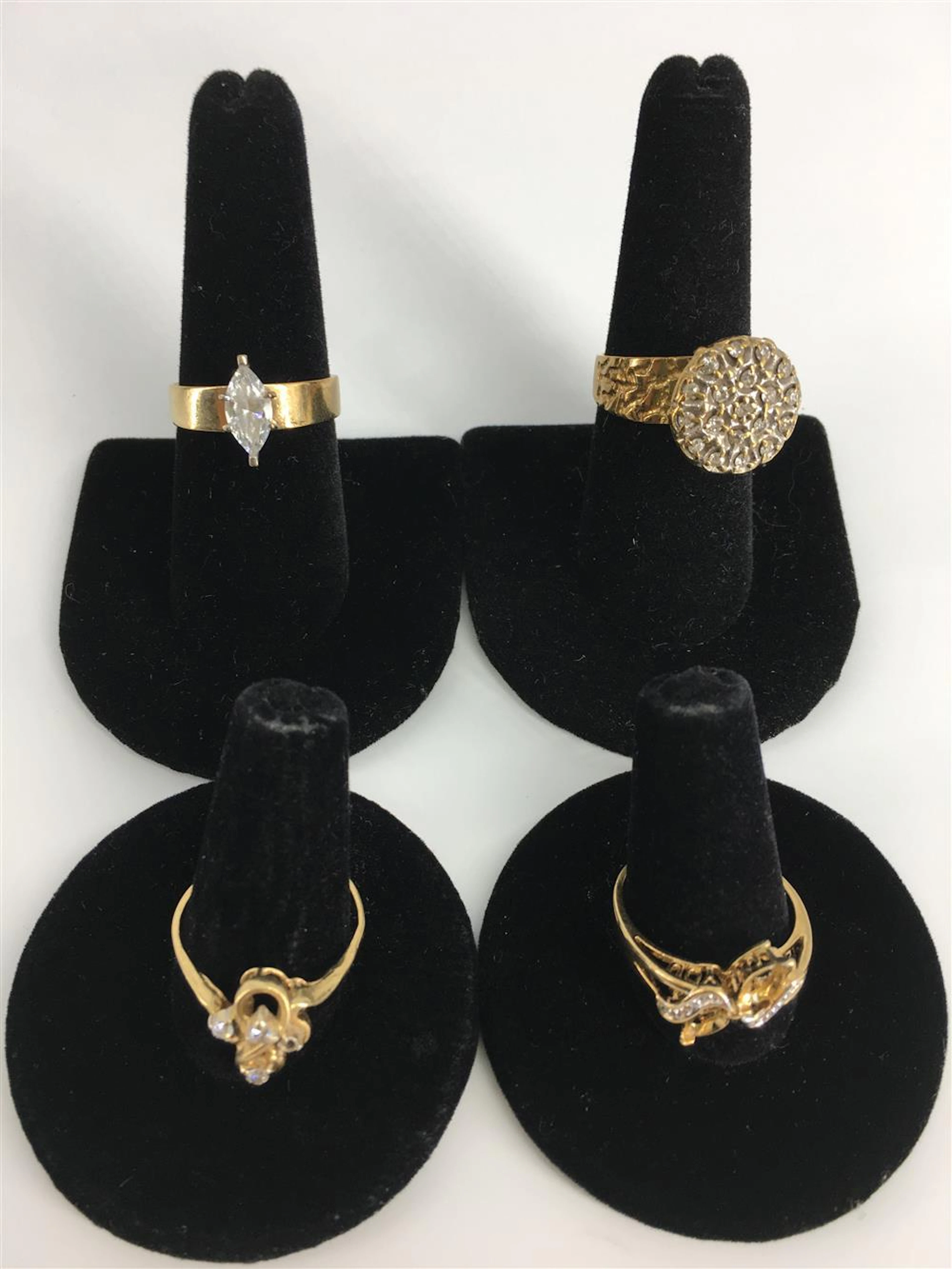 4 ASSORTED VINTAGE COCKTAIL RINGS