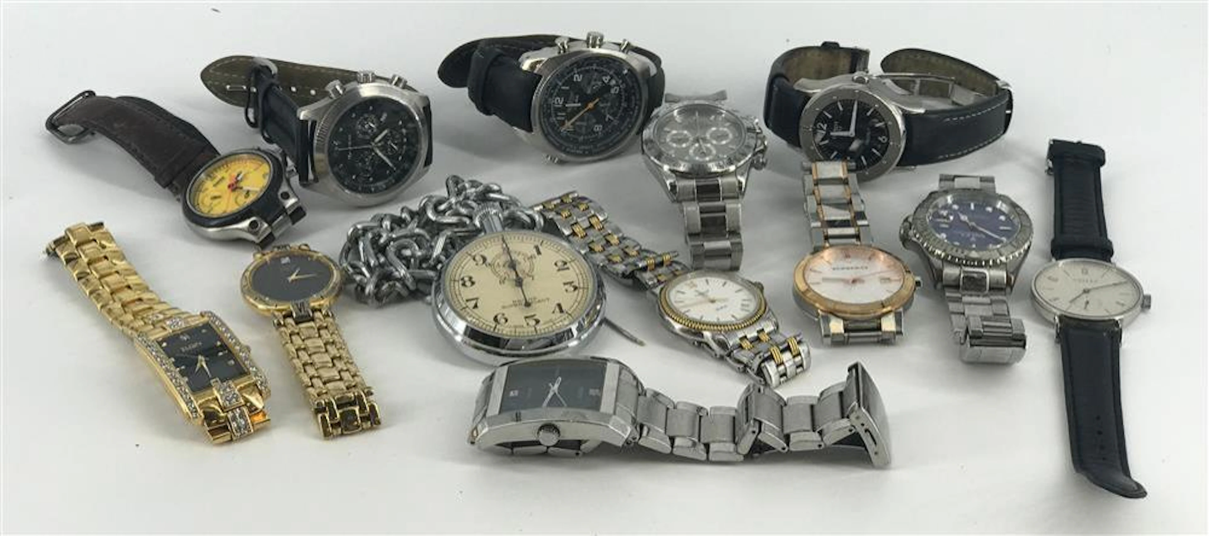 LOT OF THIRTEEN ASSORTED WATCHES