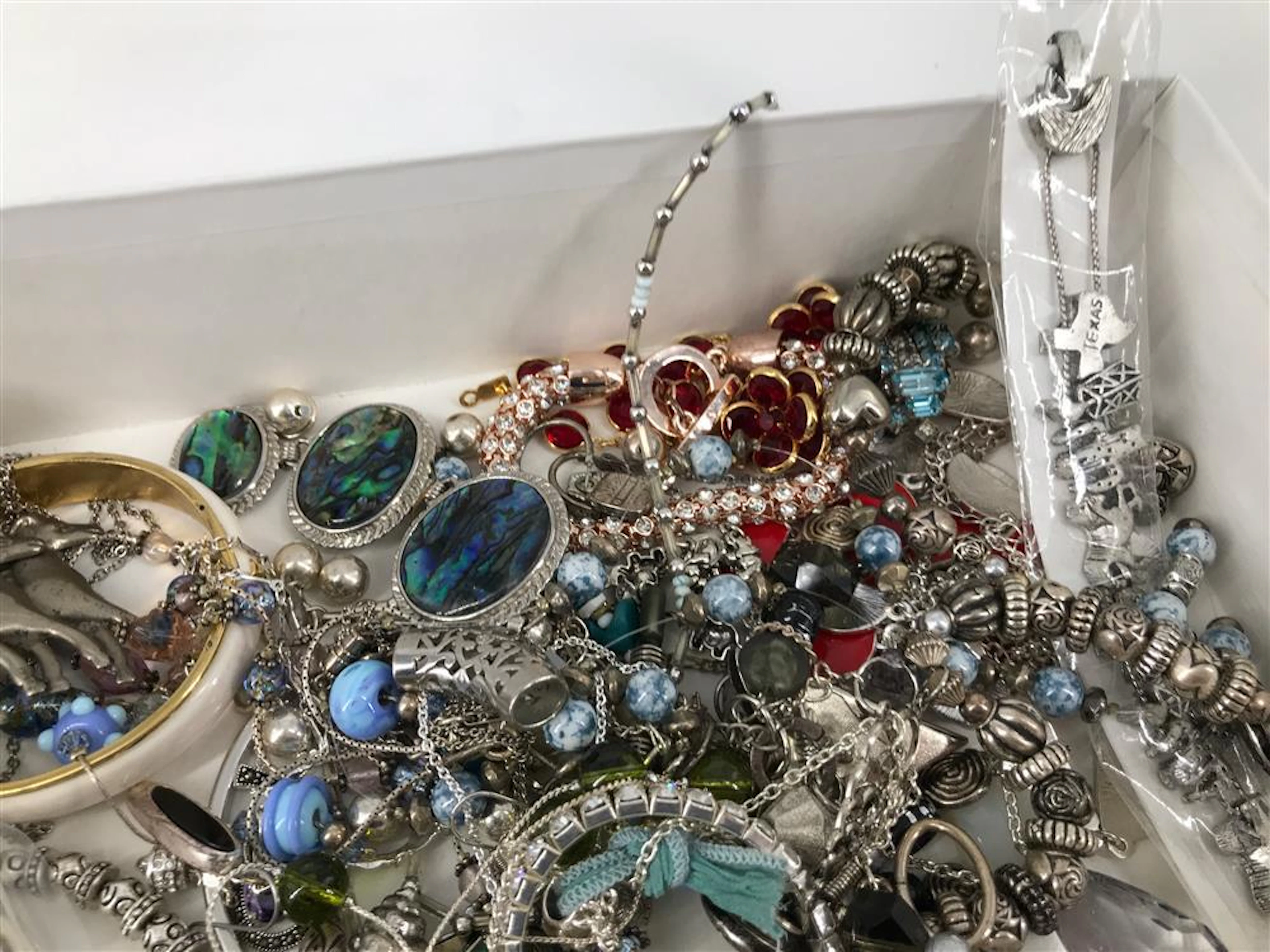 LOT OF ASSORTED FASHION AND COSTUME JEWELRY AND ACCESSORIES
