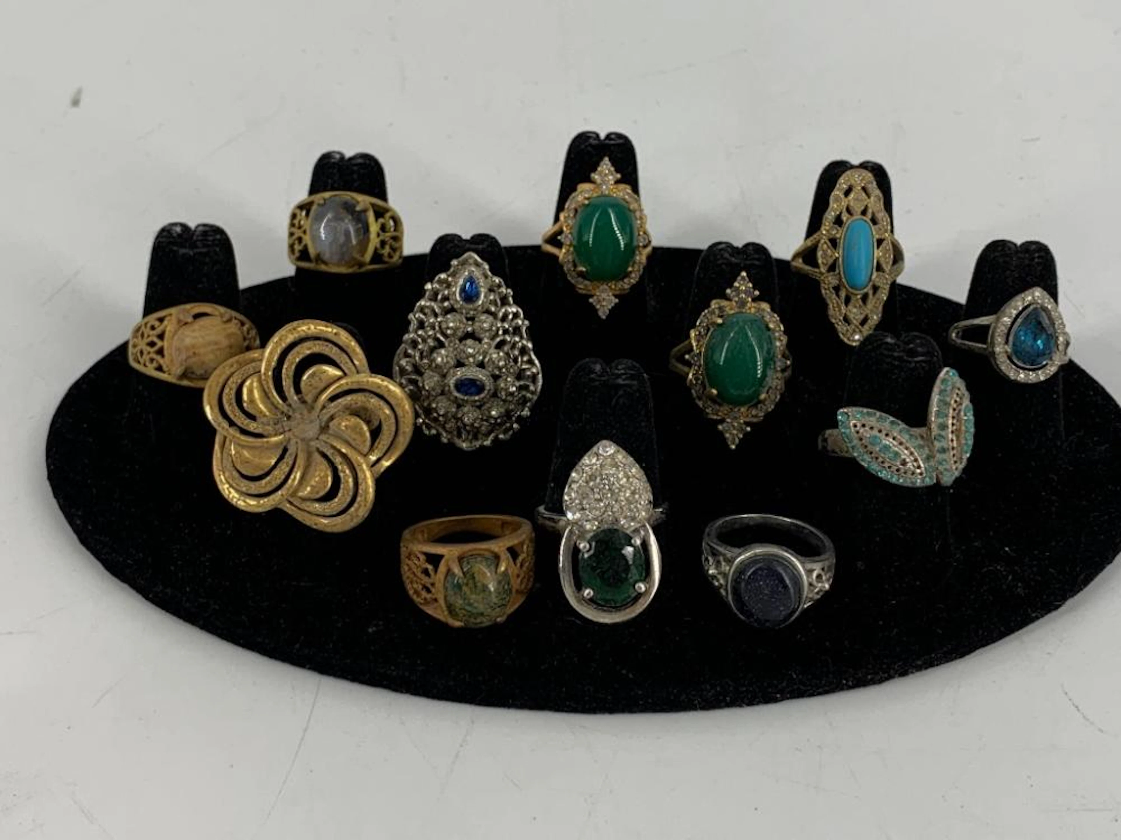 Lot of Fashion Rings