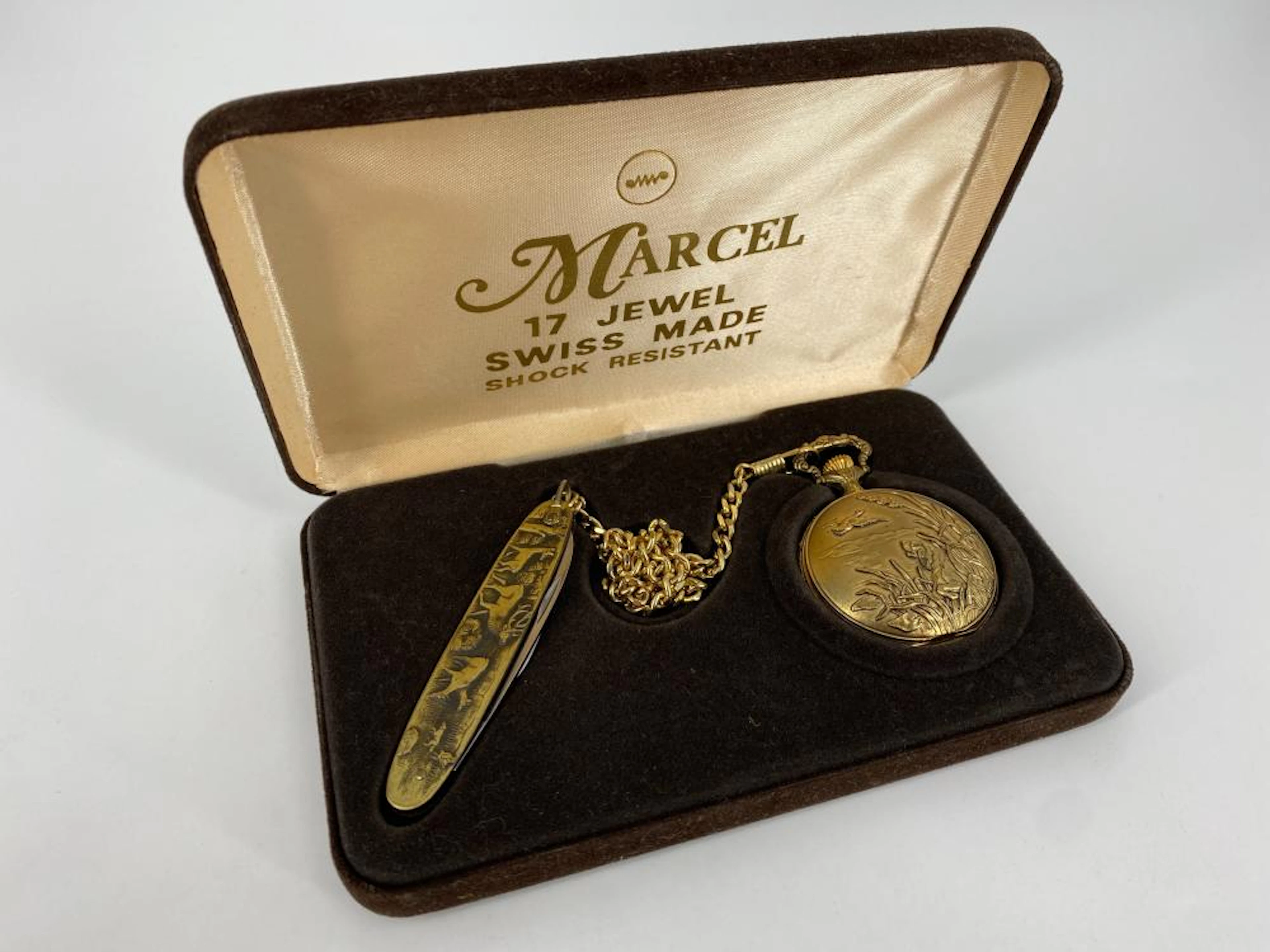 Yellow Metal Pocket Watch with Chain and Pocket Knife in Hinged Box