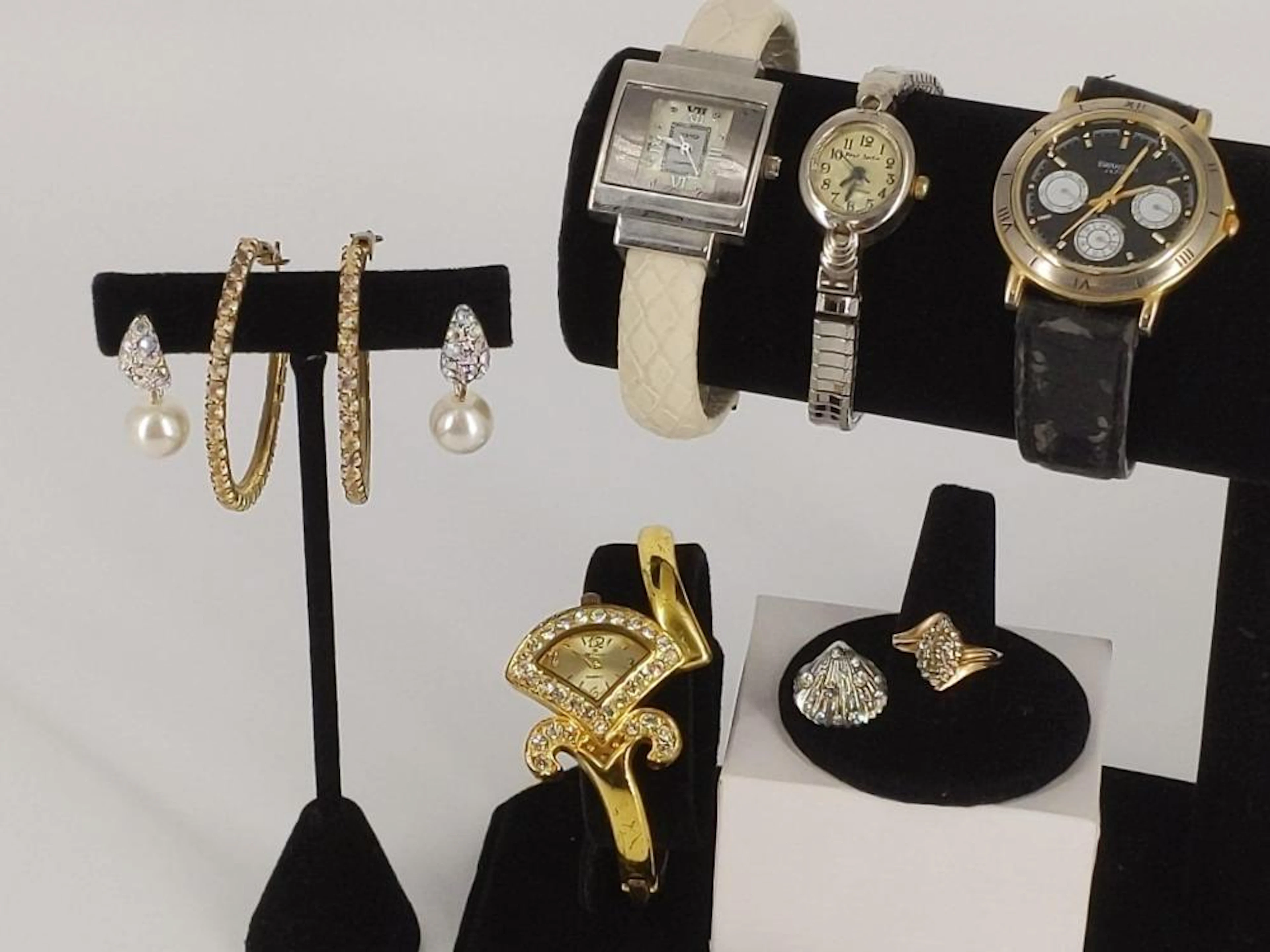 Jewelry & Accessories