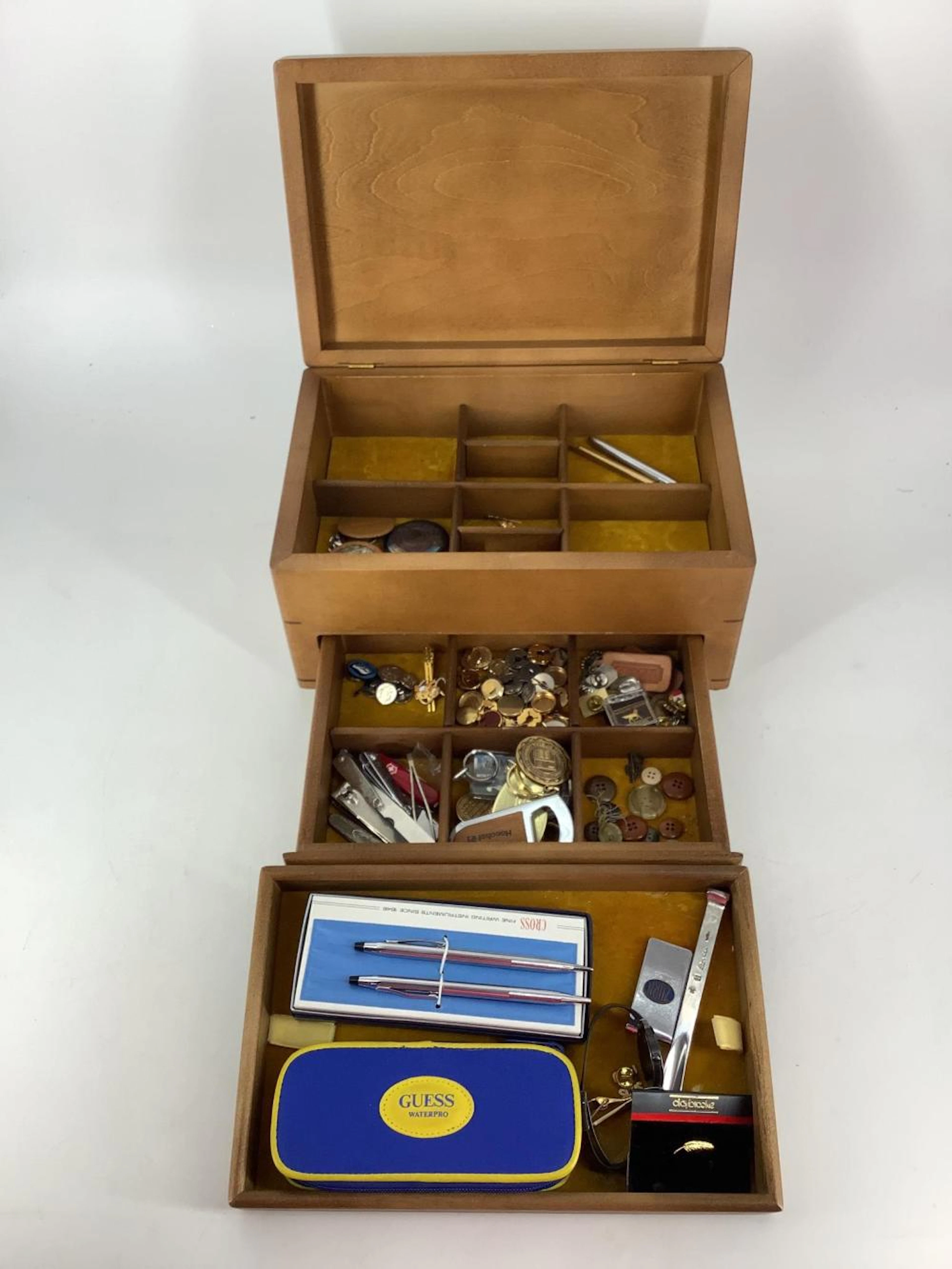Vintage Jewelry Box With Contents