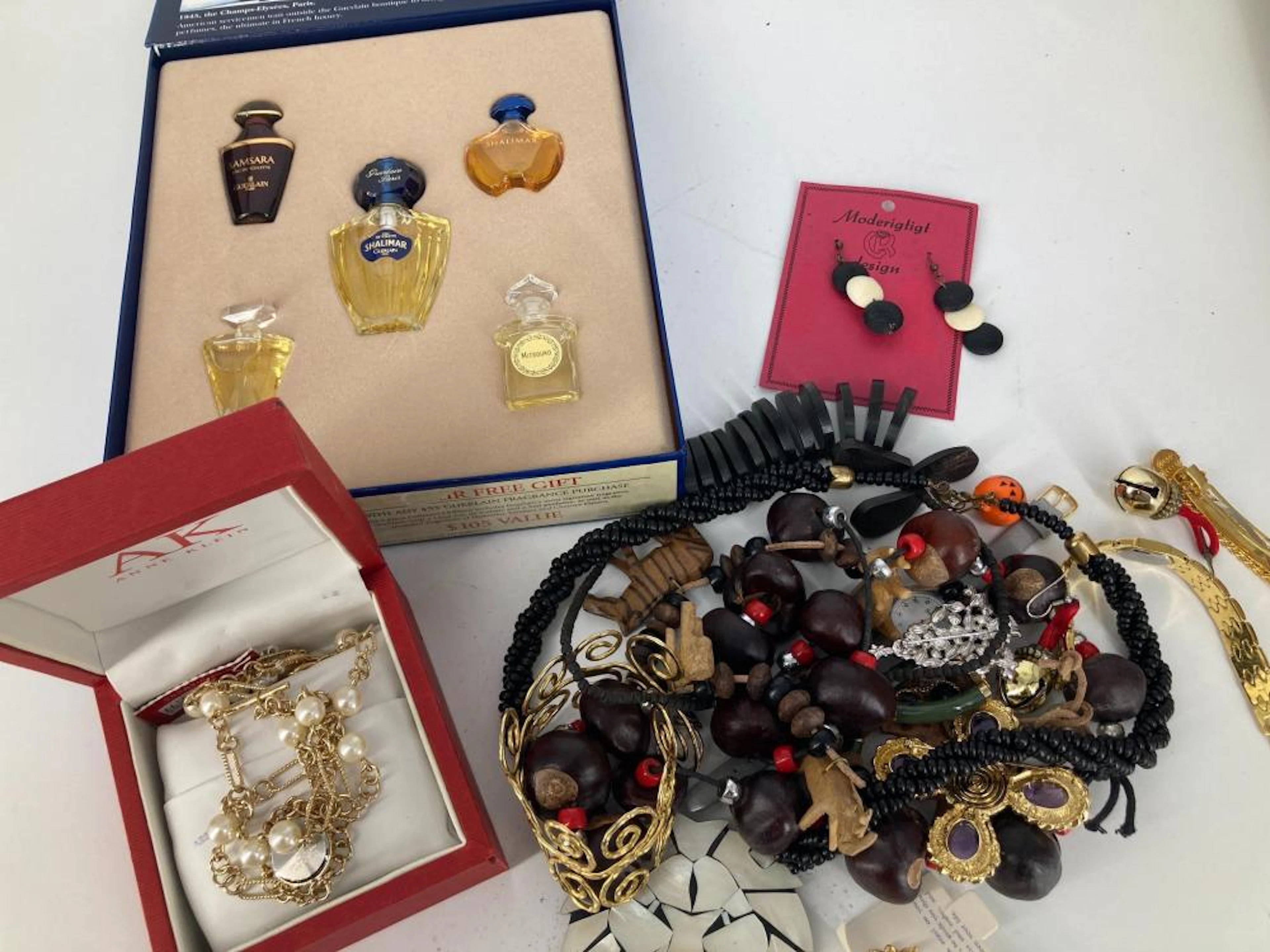 Lot of Assorted Fashion Jewelry & Accessories