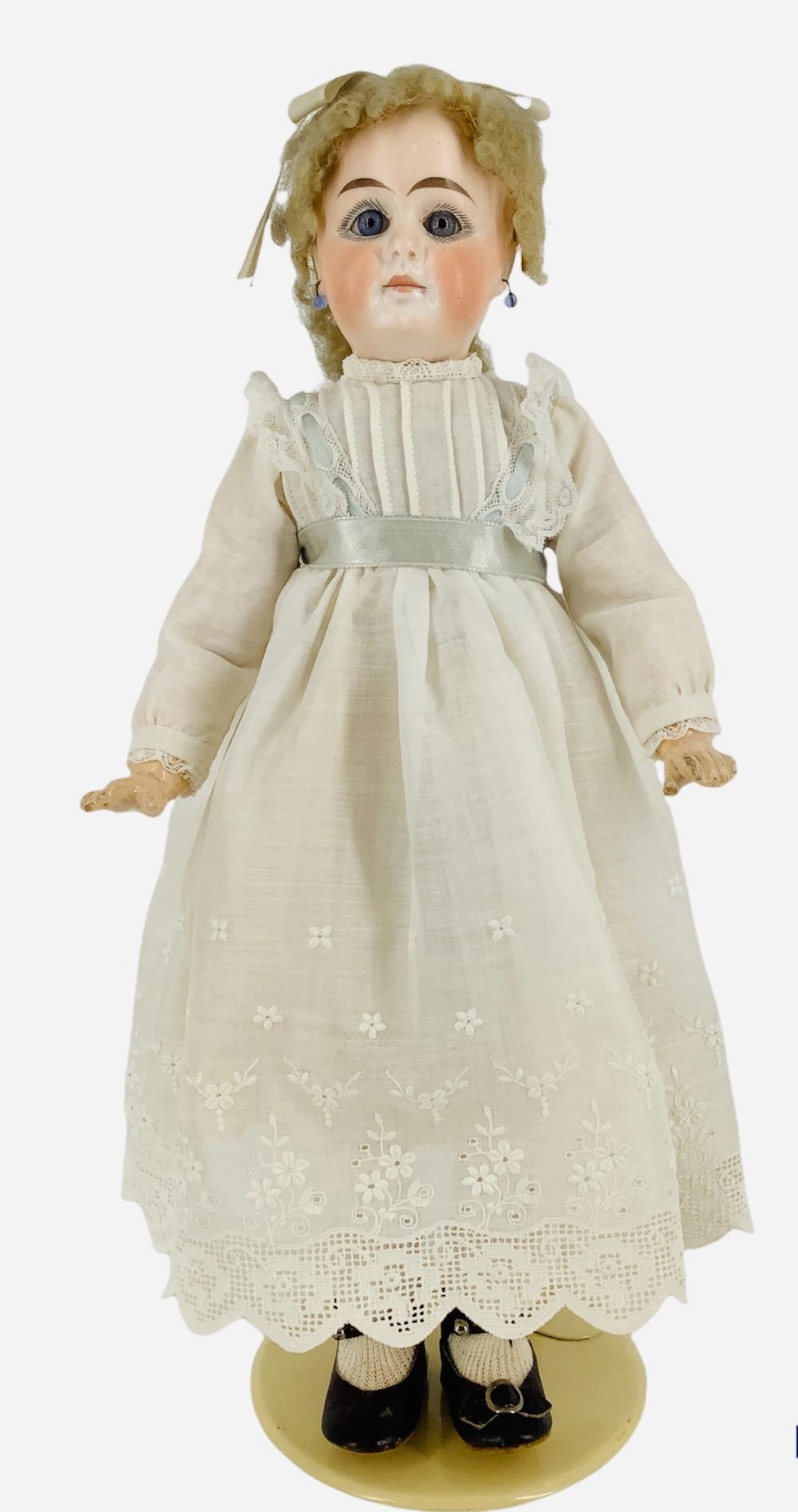 Bisque Socket Head so-called Belton girl