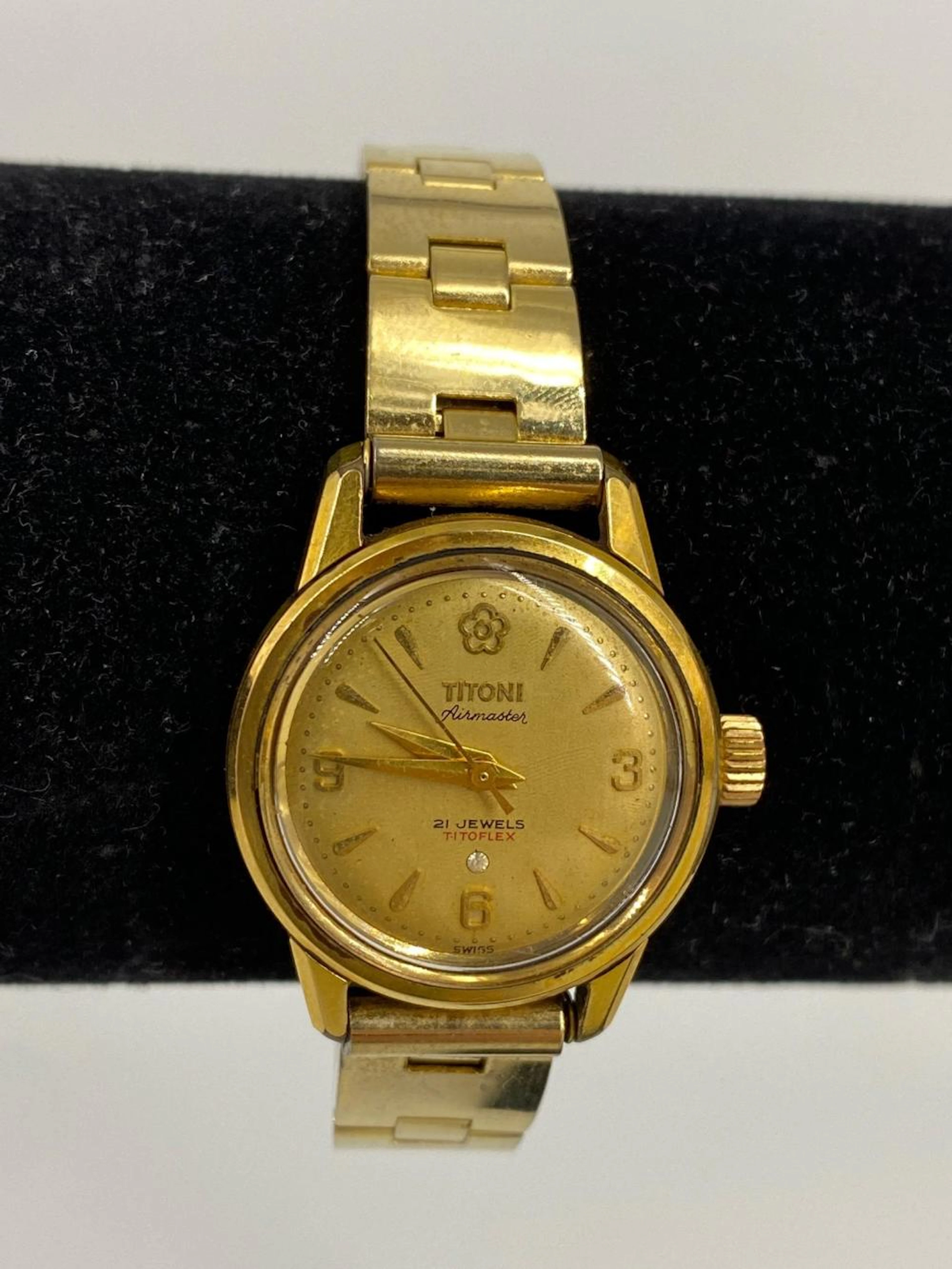 Titoni 21 Jewel Ladies Wrist Watch